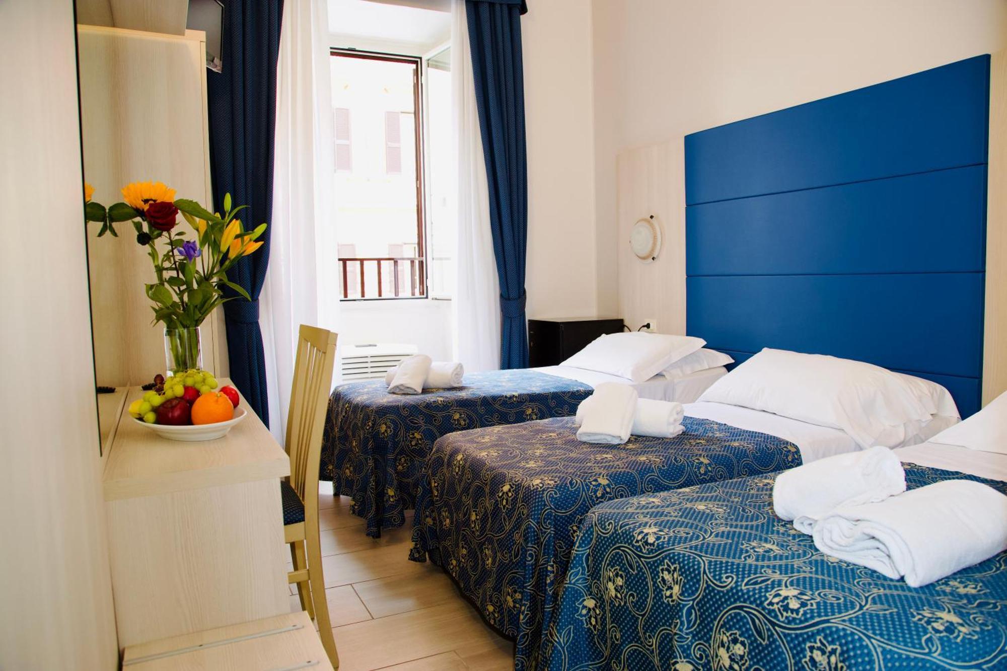 Comfort Triple Room