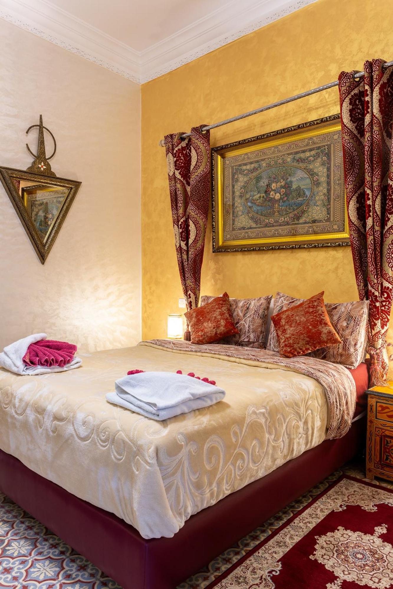 Double Room Bathroom