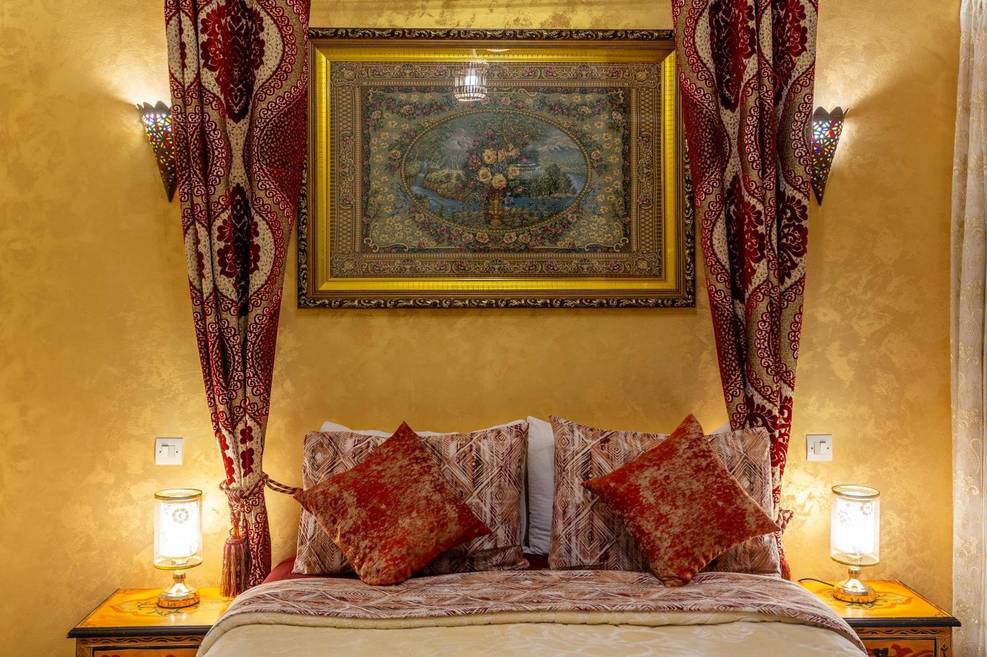 Double Room Bathroom