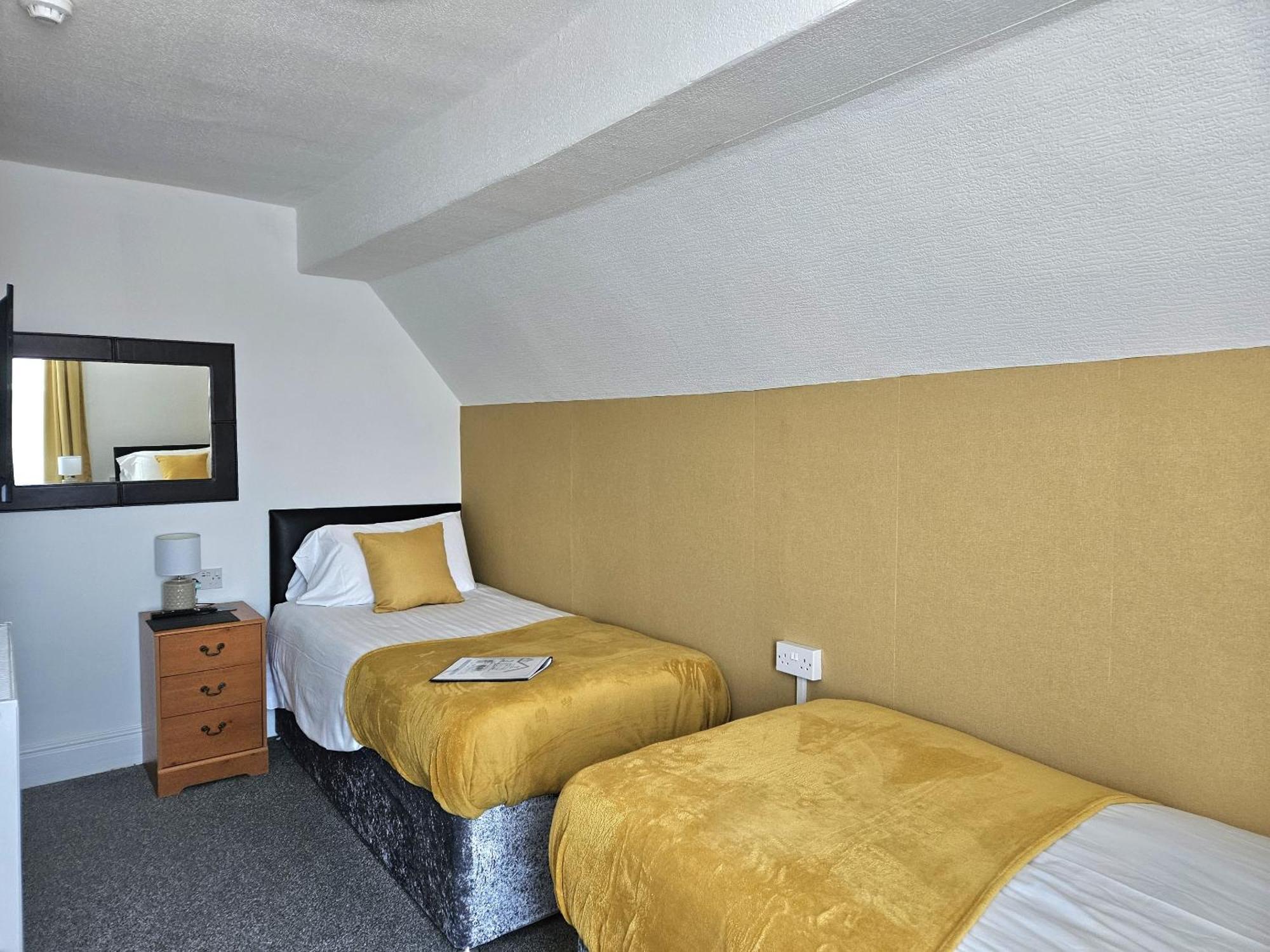 Superior Twin Room
