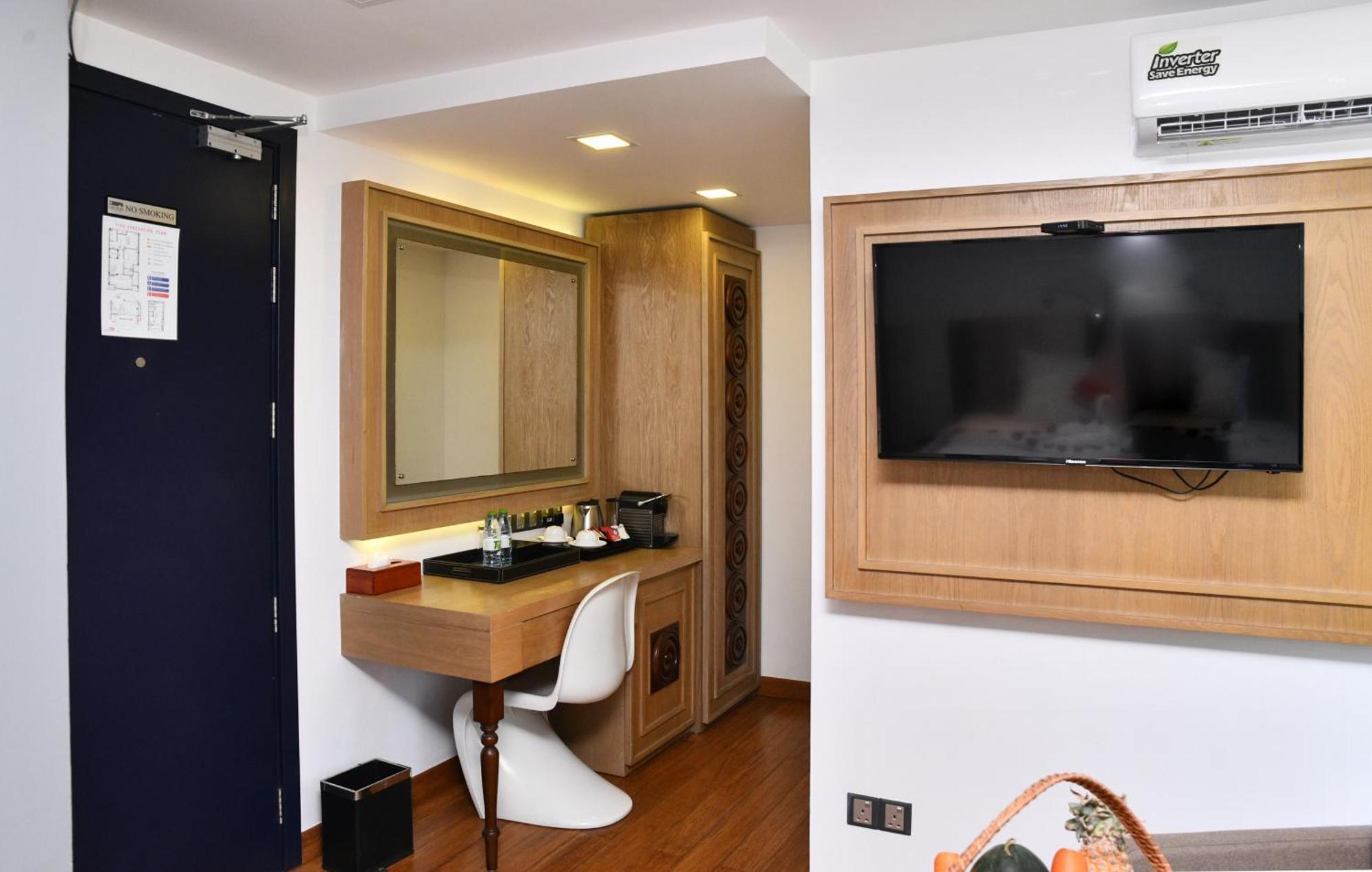 Deluxe Double Room with Balcony & Sea View (Free Return Airport Transfer and 10% off on Food & Beverage)