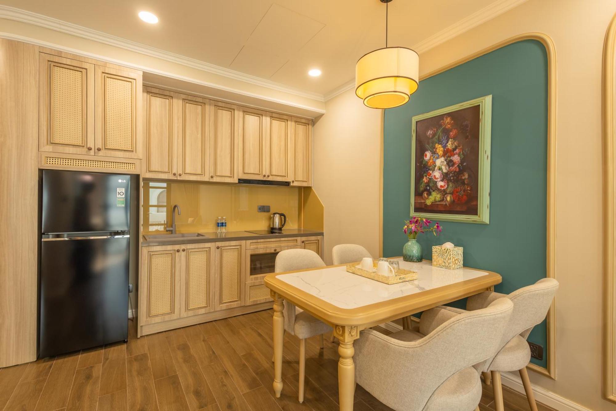 Deluxe Apartment