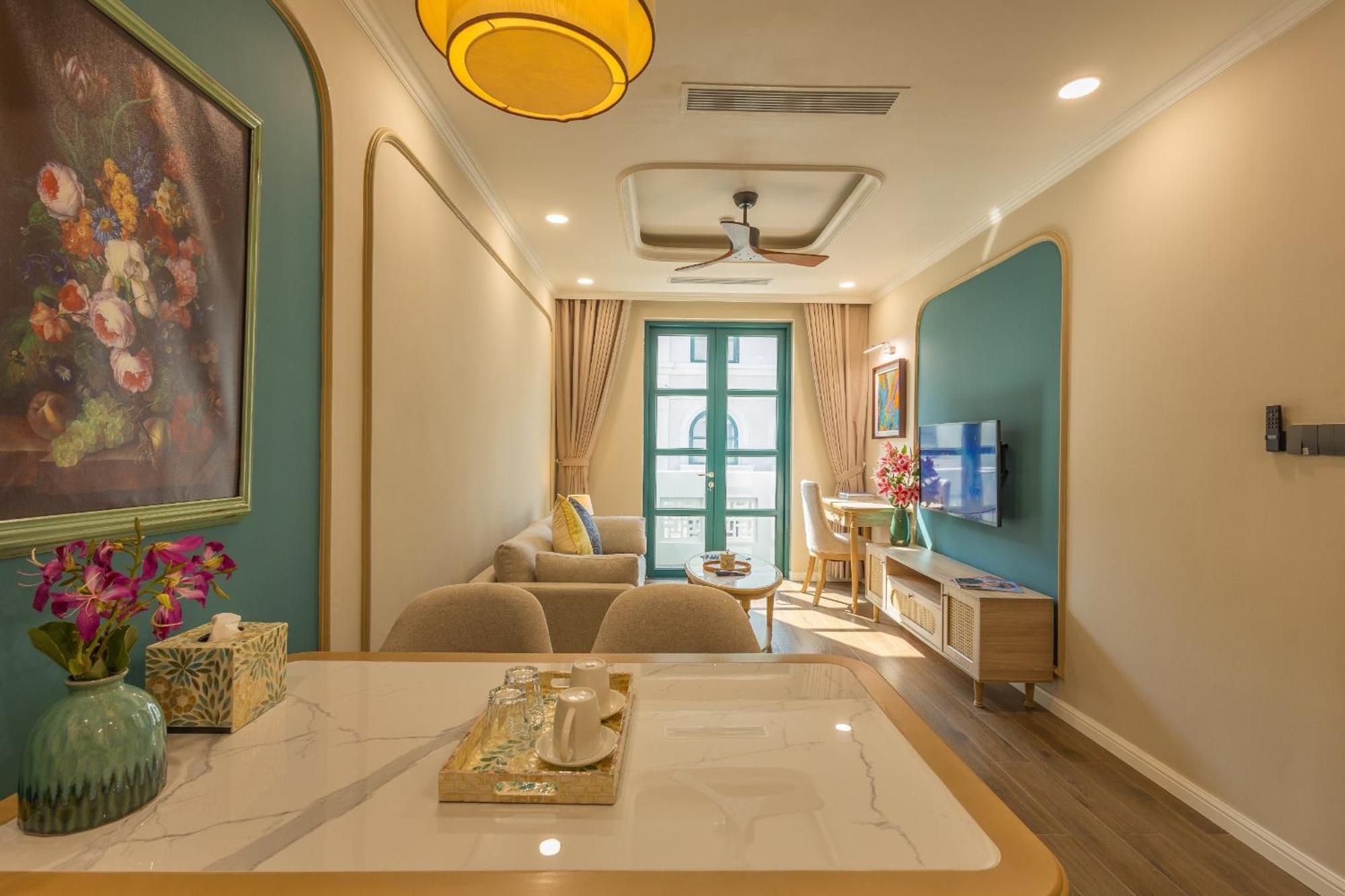 Deluxe Apartment