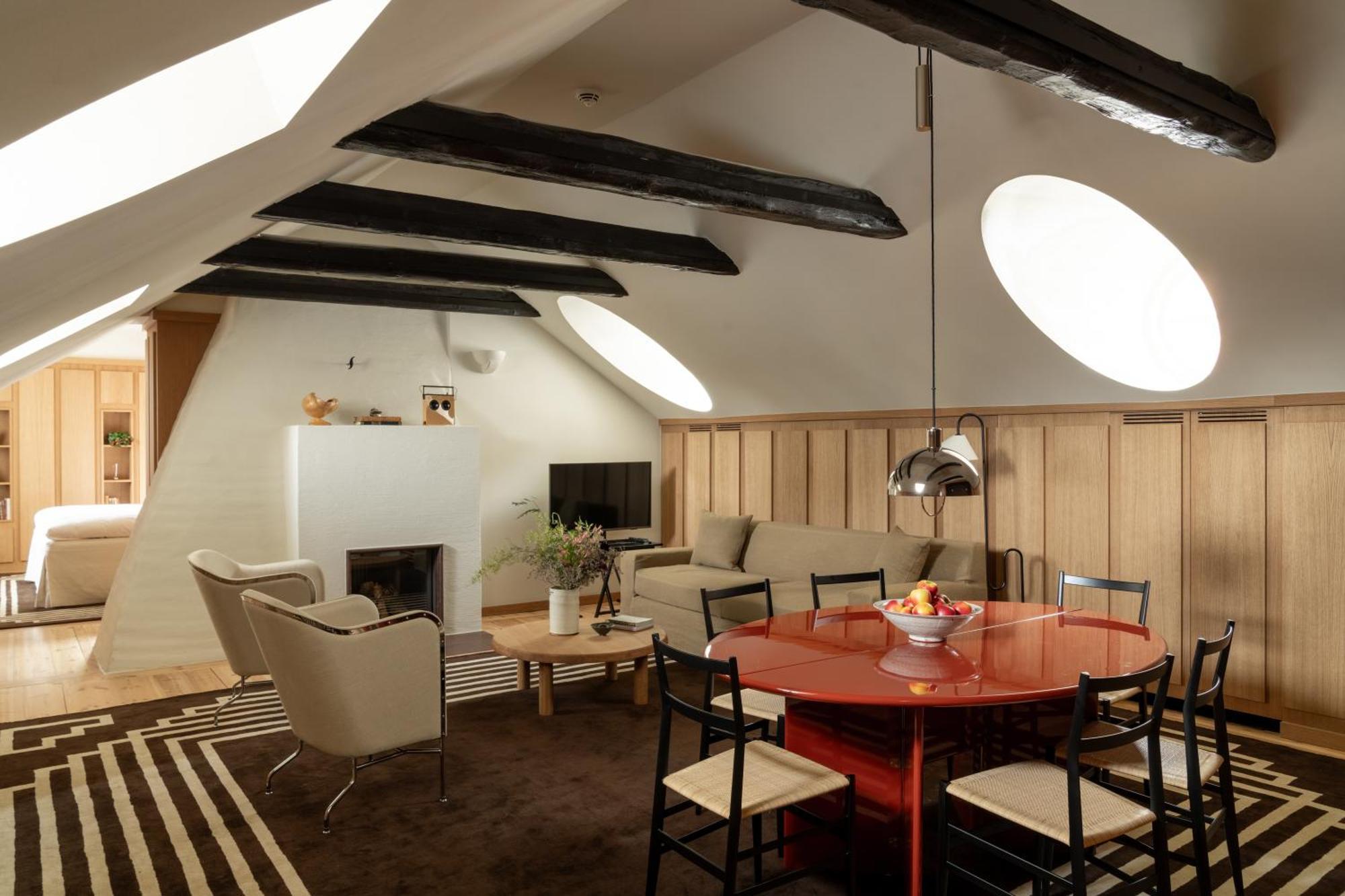 Penthouse Suite