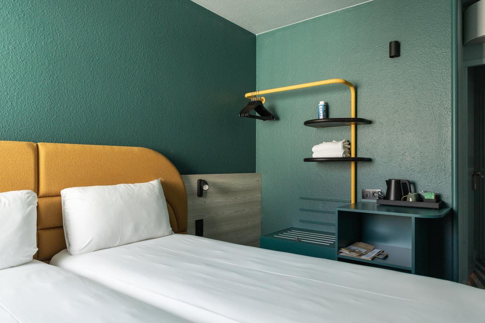 Standard Room 2 Single Beds