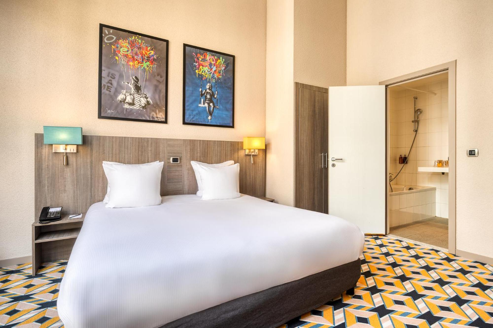 Premium King Room