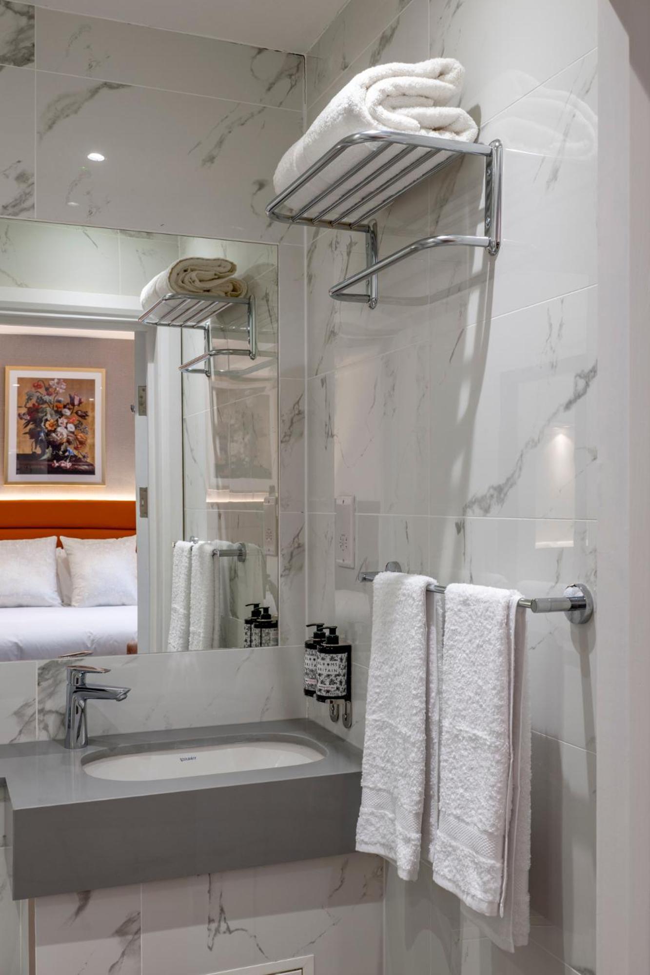 Standard Double Room No Windows