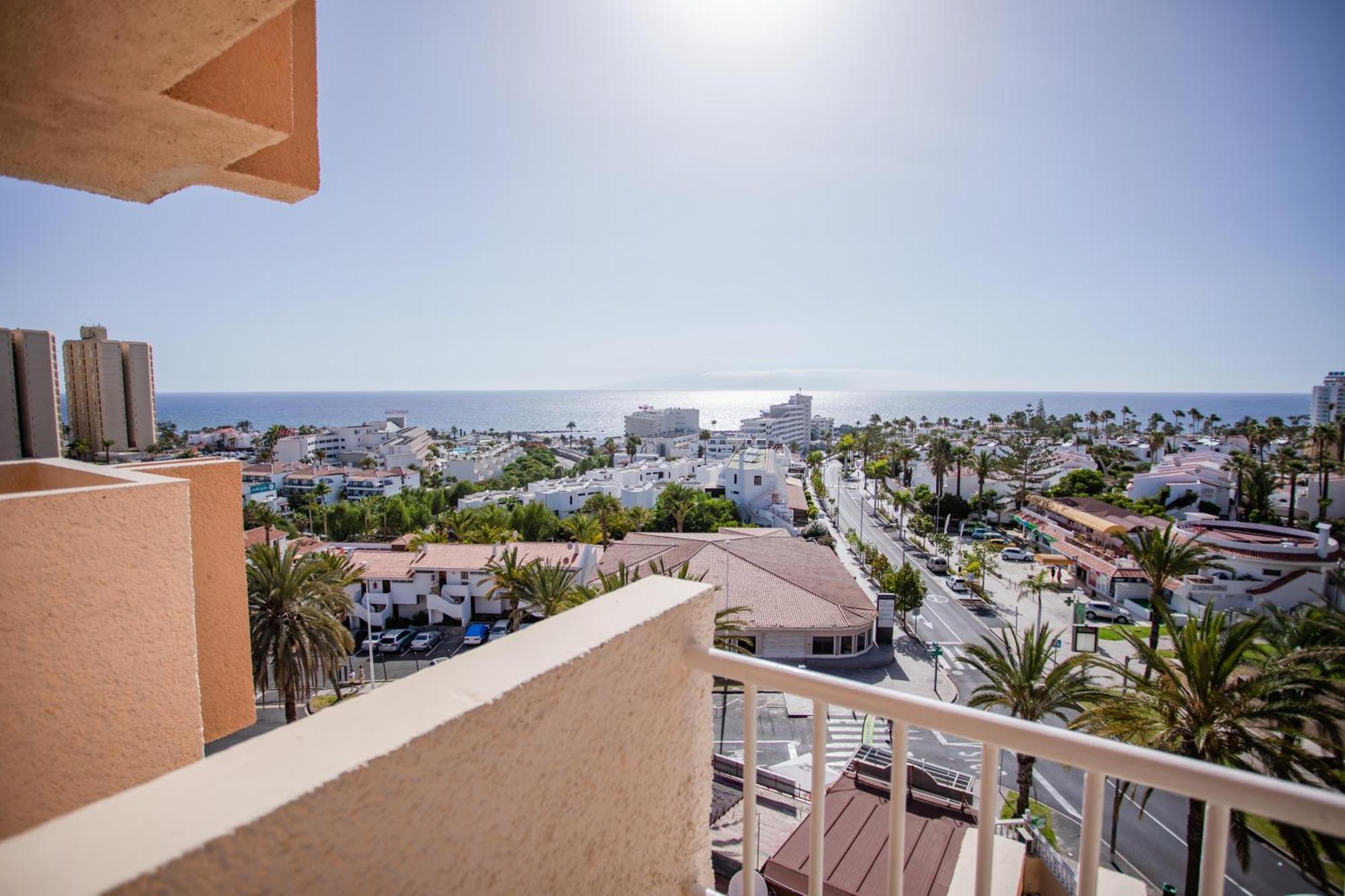 Superior One-Bedroom Apartment Sea View