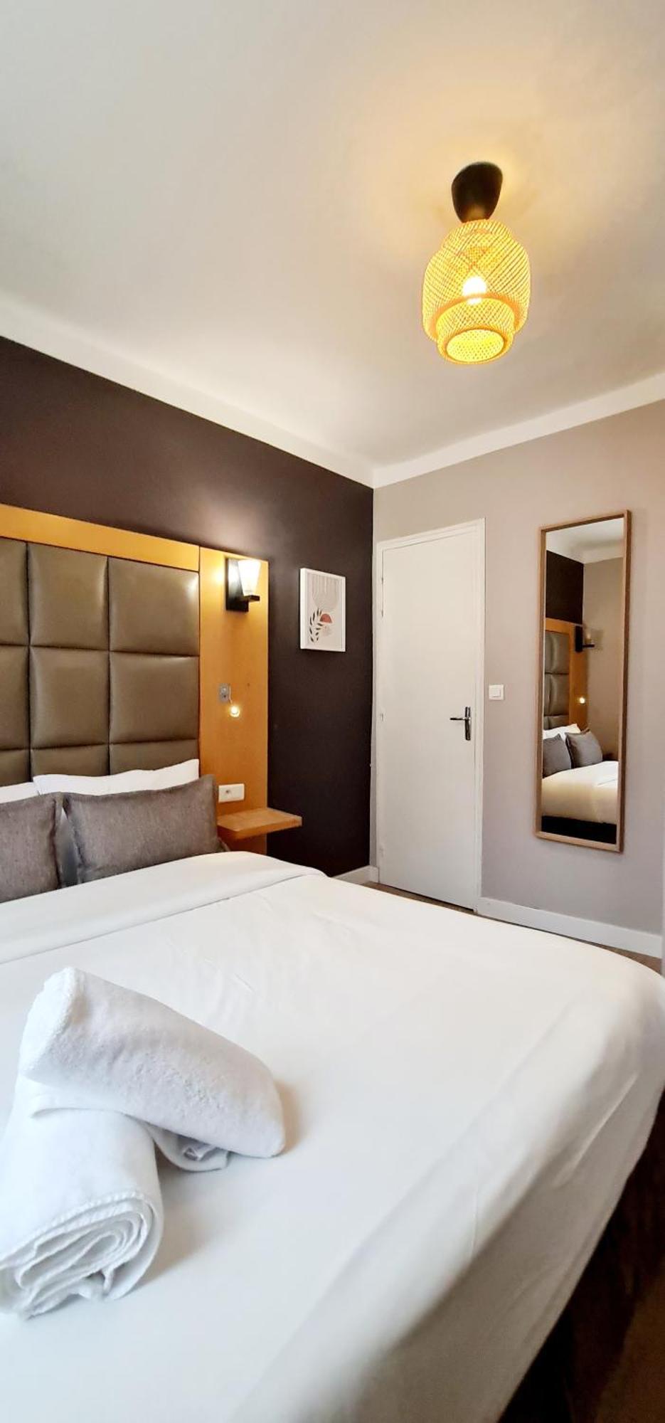 Triple Room Private Bathroom