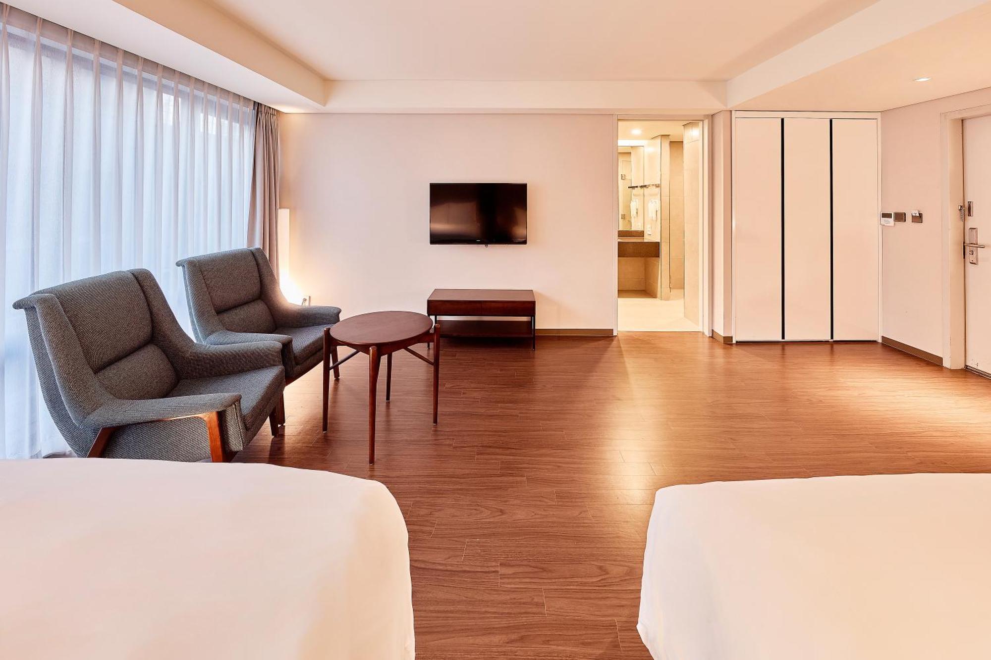 Family Suite Twin