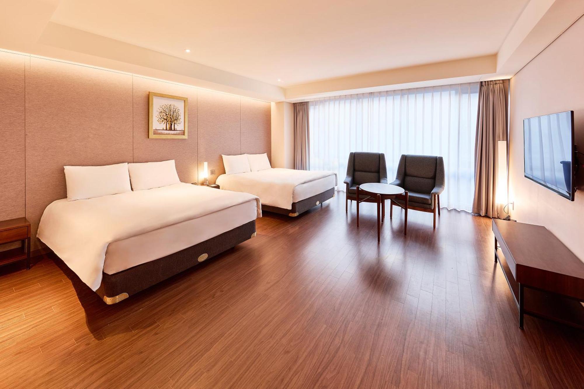 Family Suite Twin