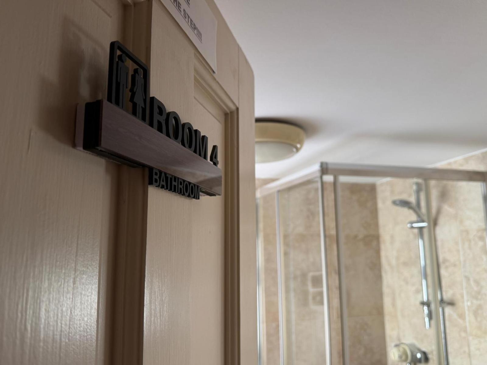 Double Room Private External Bathroom