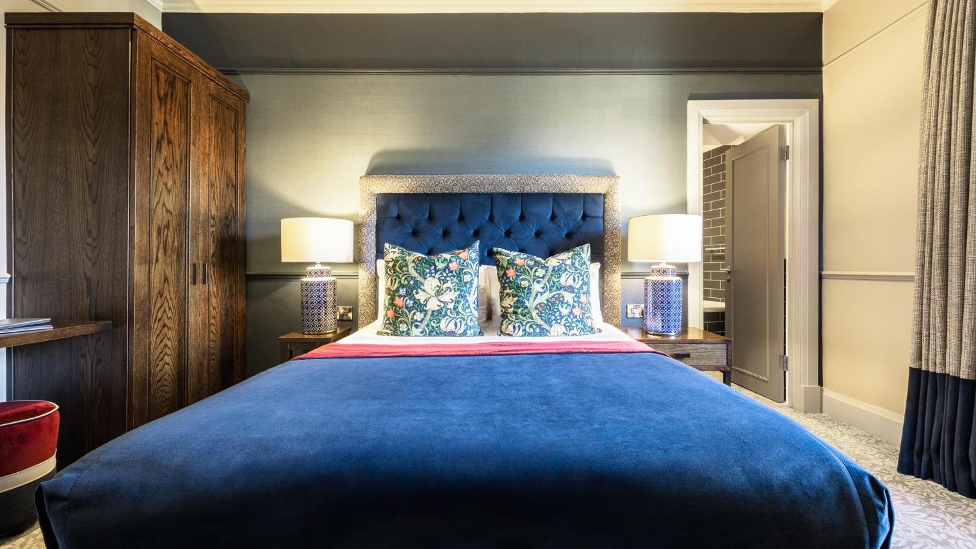 Standard Double Room,1661633592:JPEG