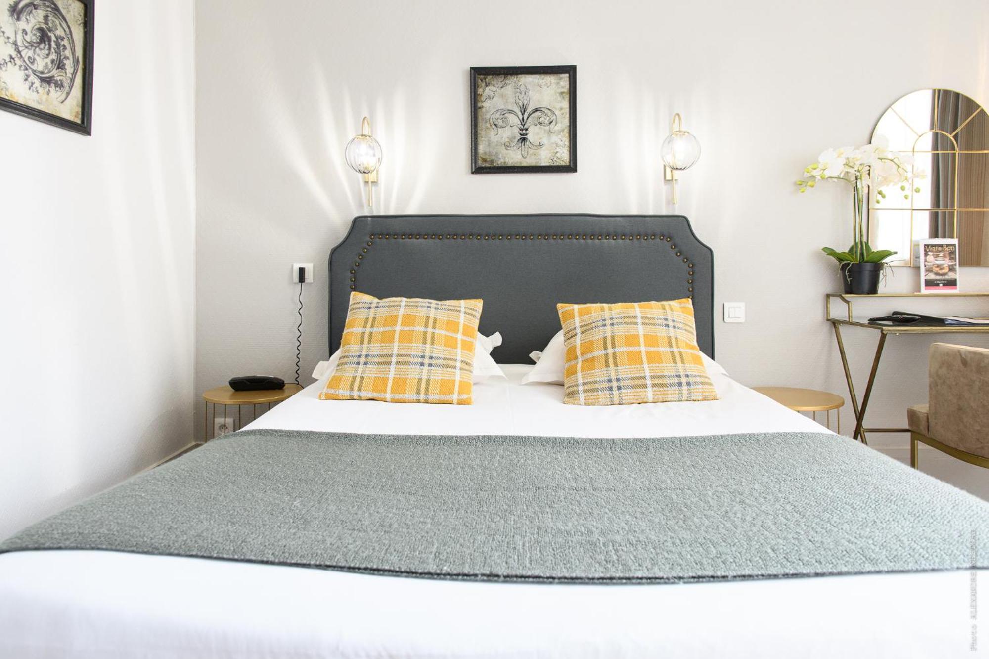 Classic Double Room