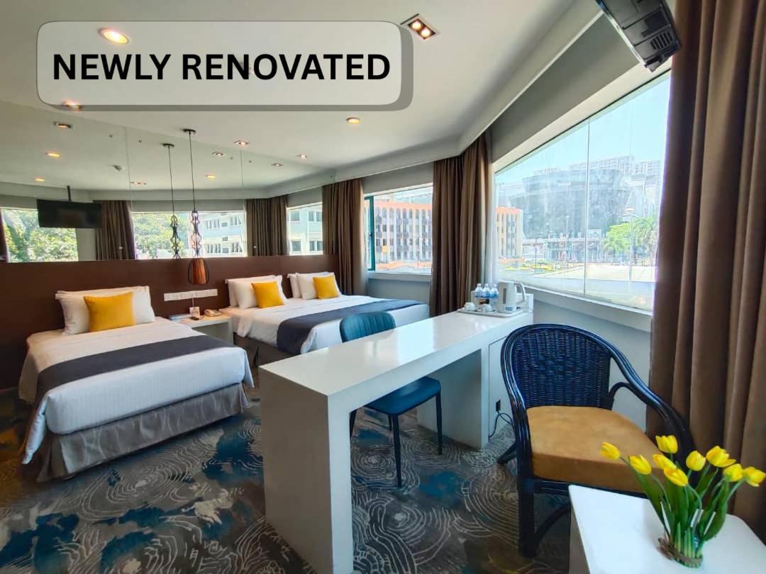 Deluxe Family Room