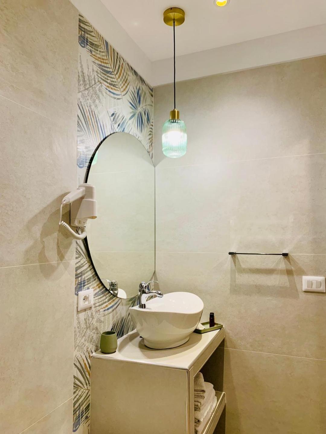 Deluxe Double Room Private Internal Bathroom