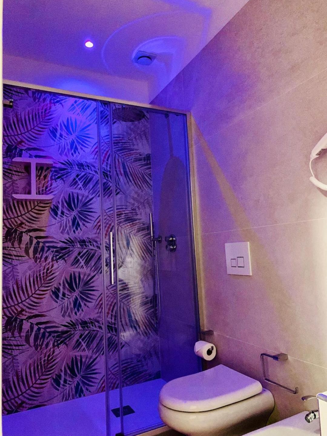 Deluxe Double Room Private Internal Bathroom