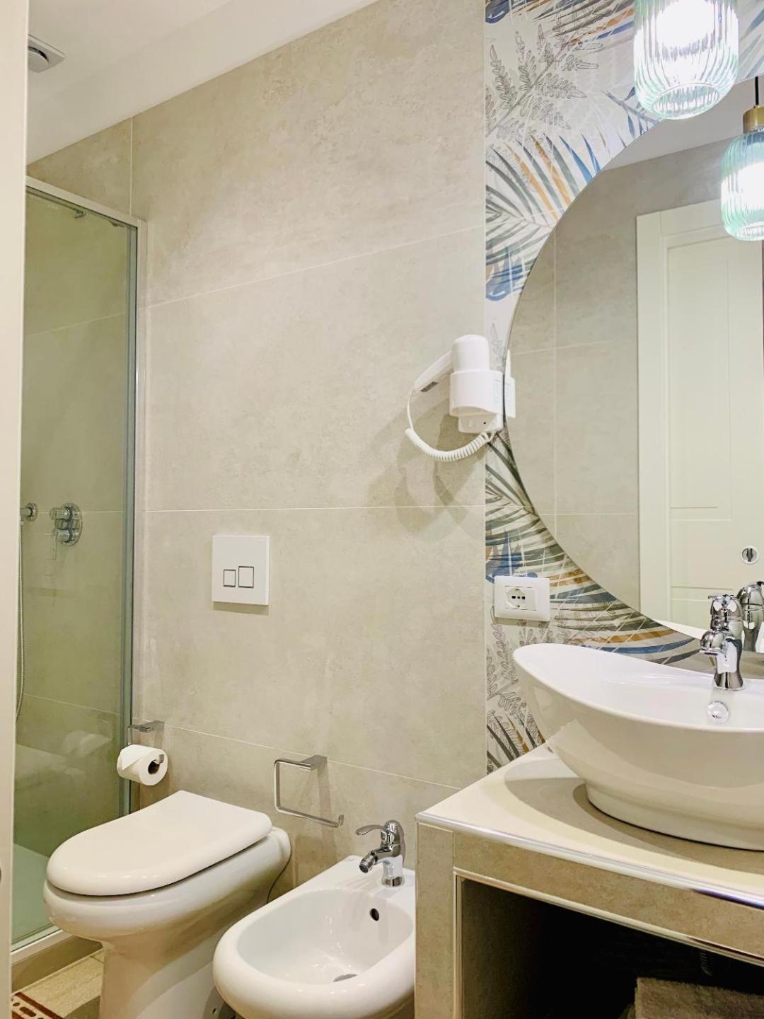 Deluxe Double Room Private Internal Bathroom