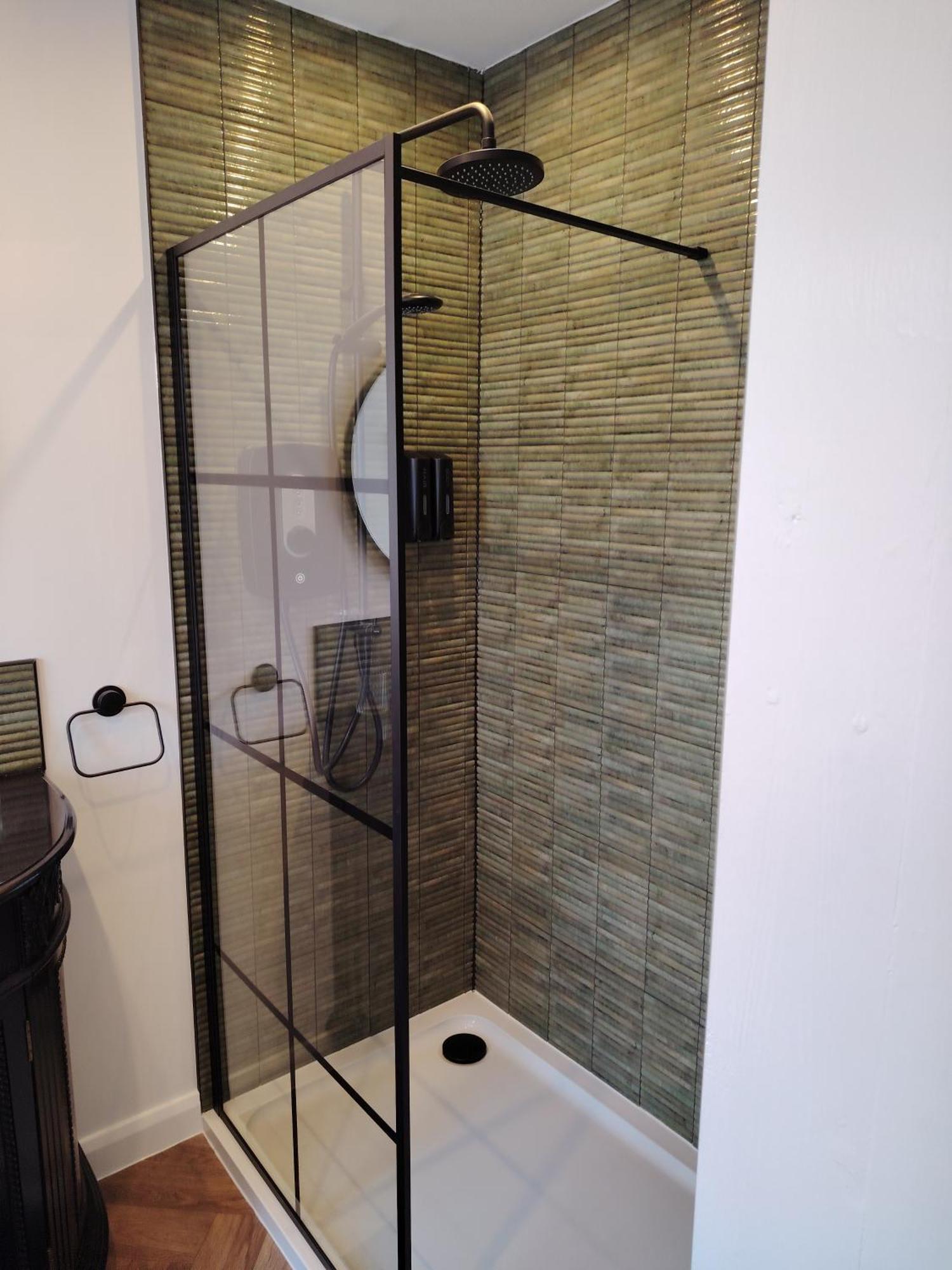 Single Room Shower