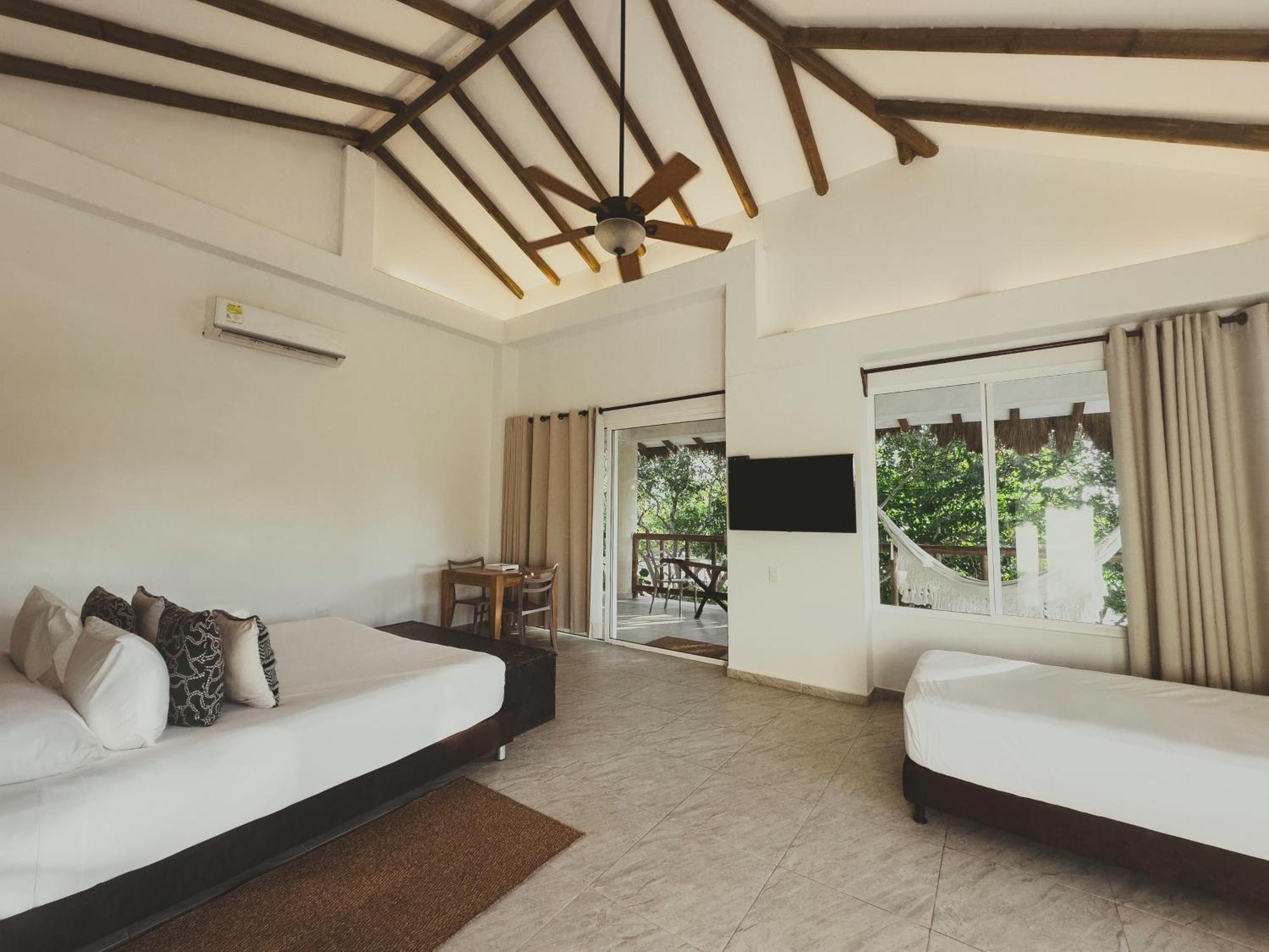 King Suite Sea View