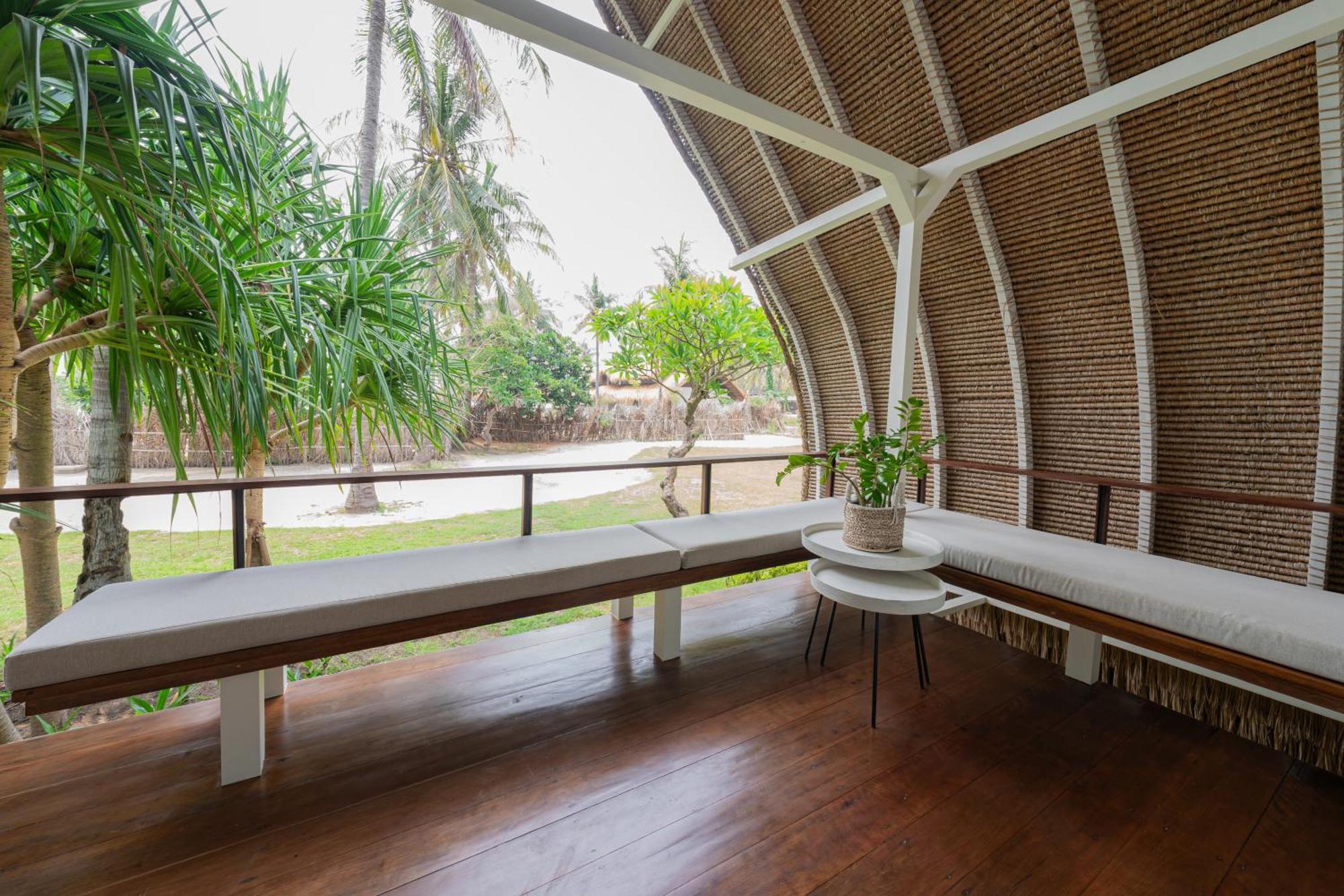 Cabana Deluxe