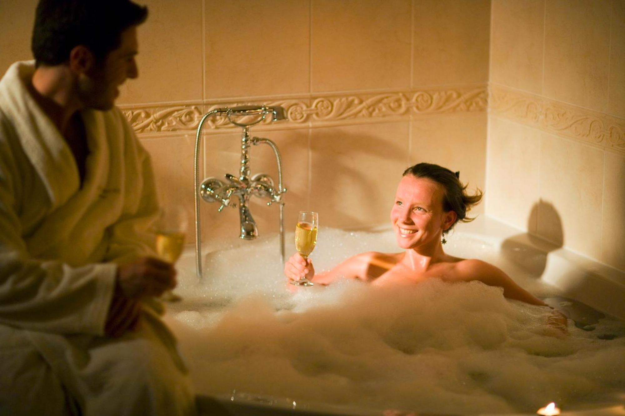 Double Room Spa Bath
