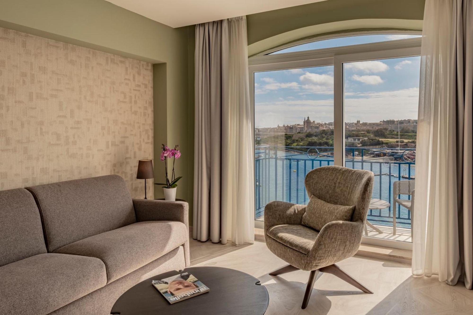 Deluxe Suite Sea View