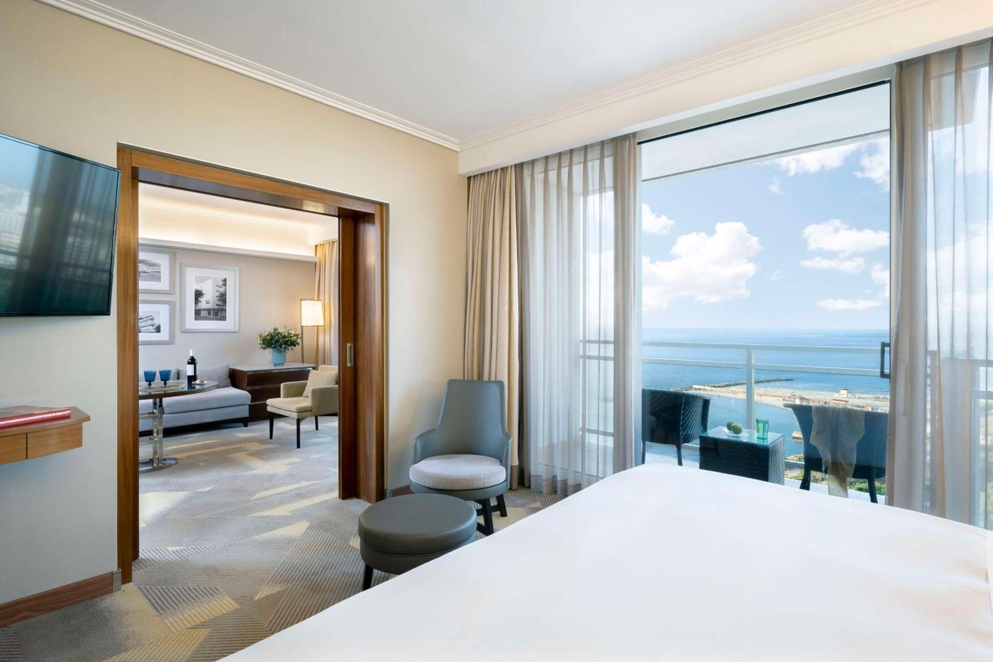 Plaza Vista Suite