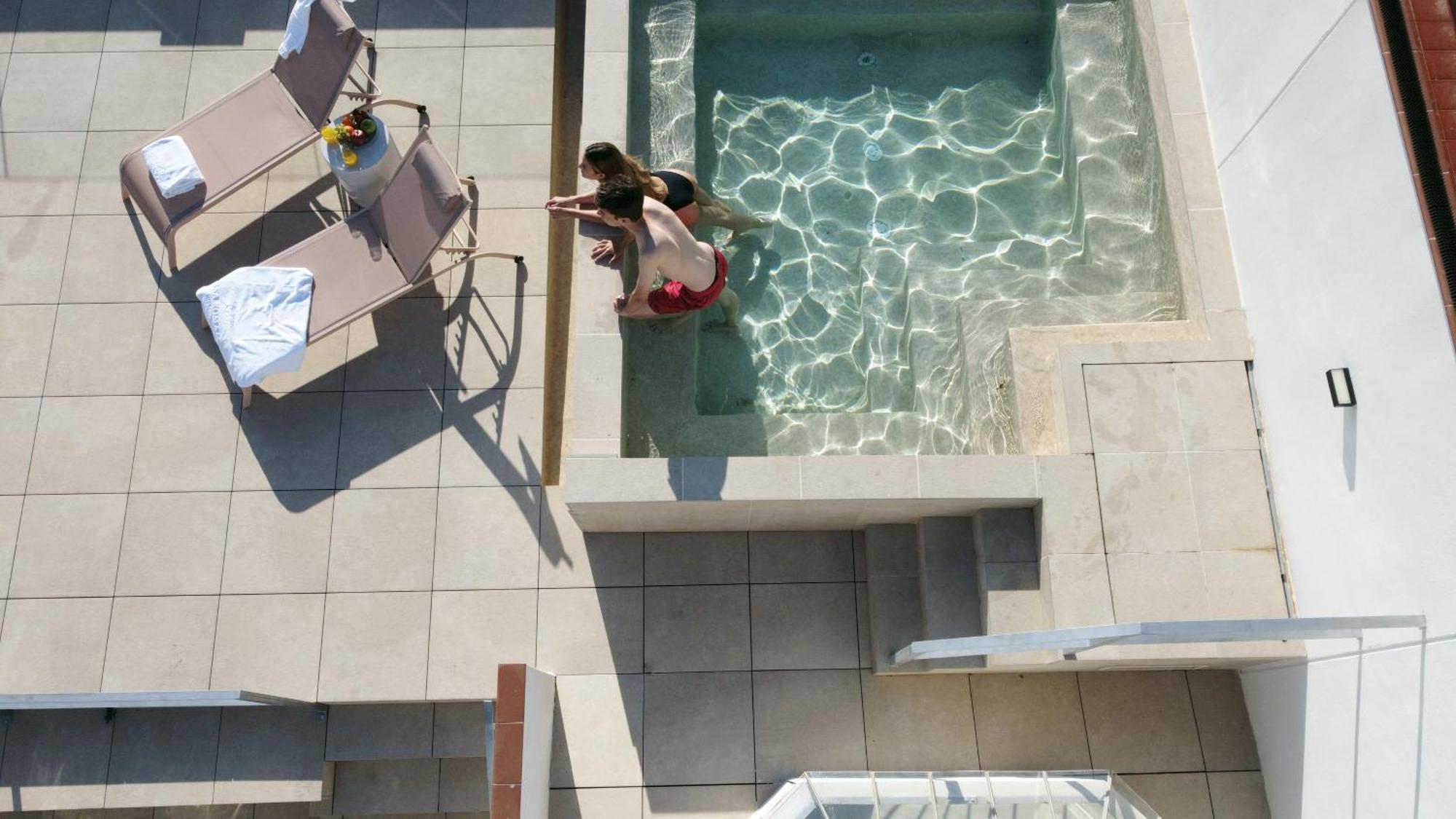 Deluxe Room Private Pool