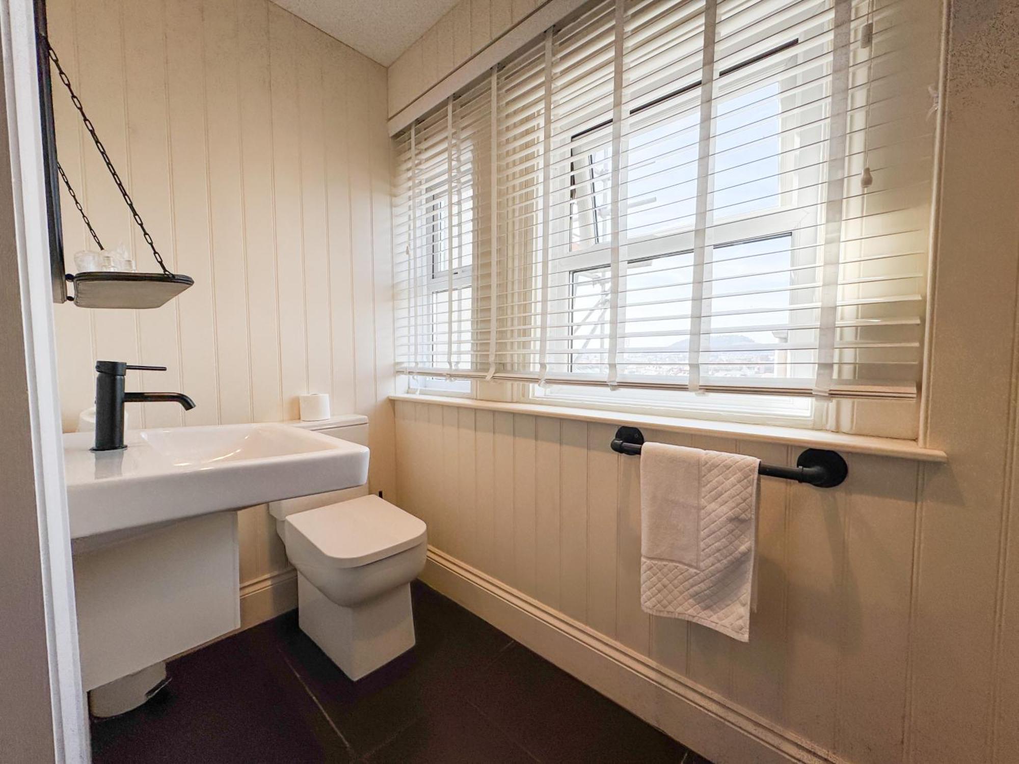 Deluxe Single Room