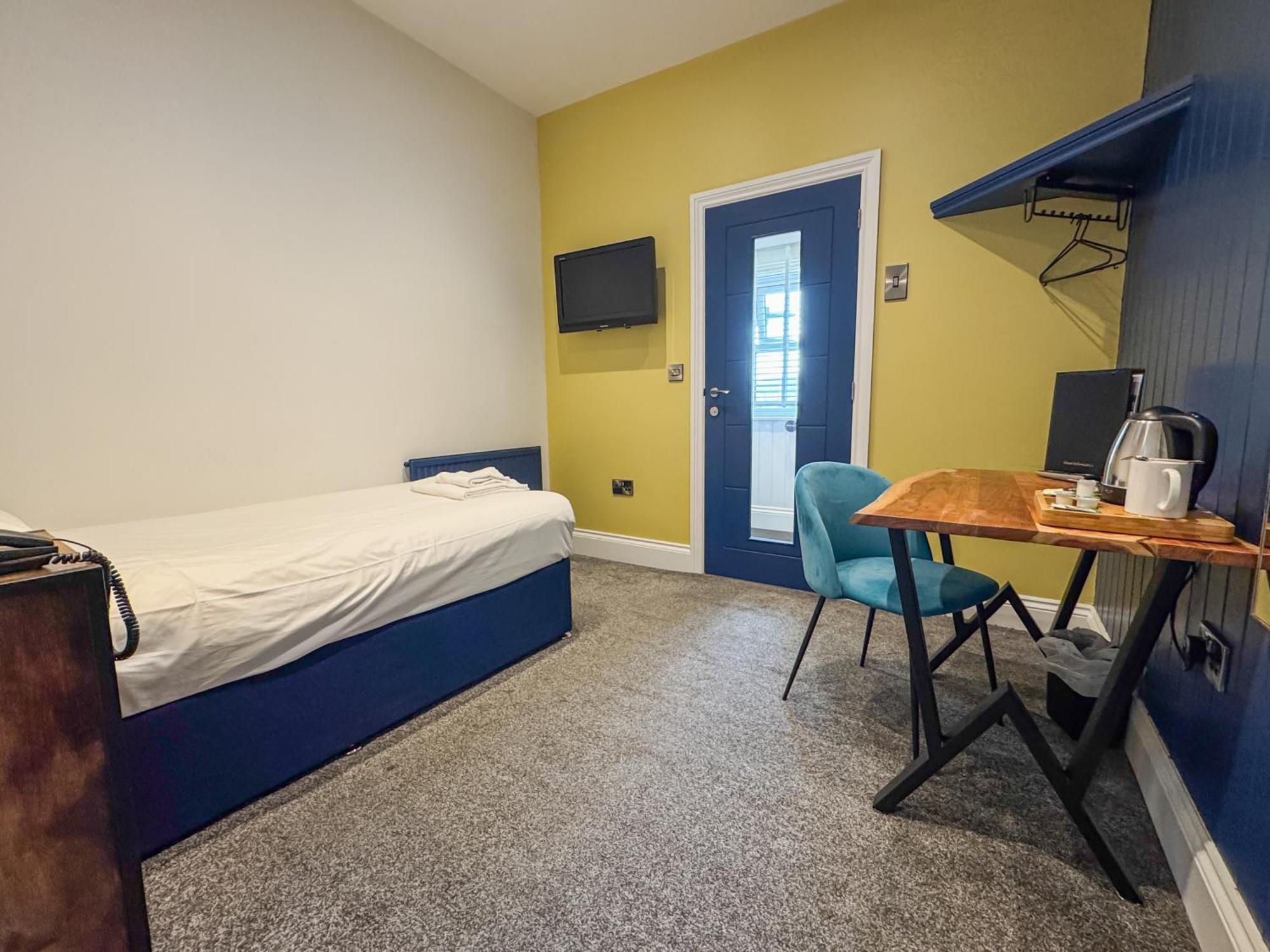 Deluxe Single Room