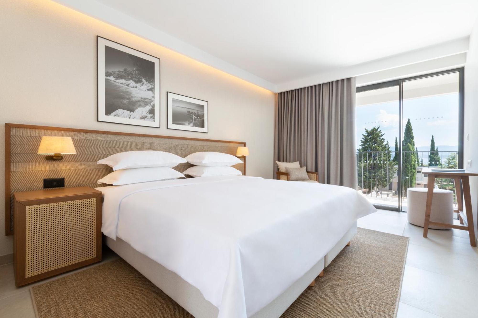 Standard Double Room Pool View Balcony Annex Building