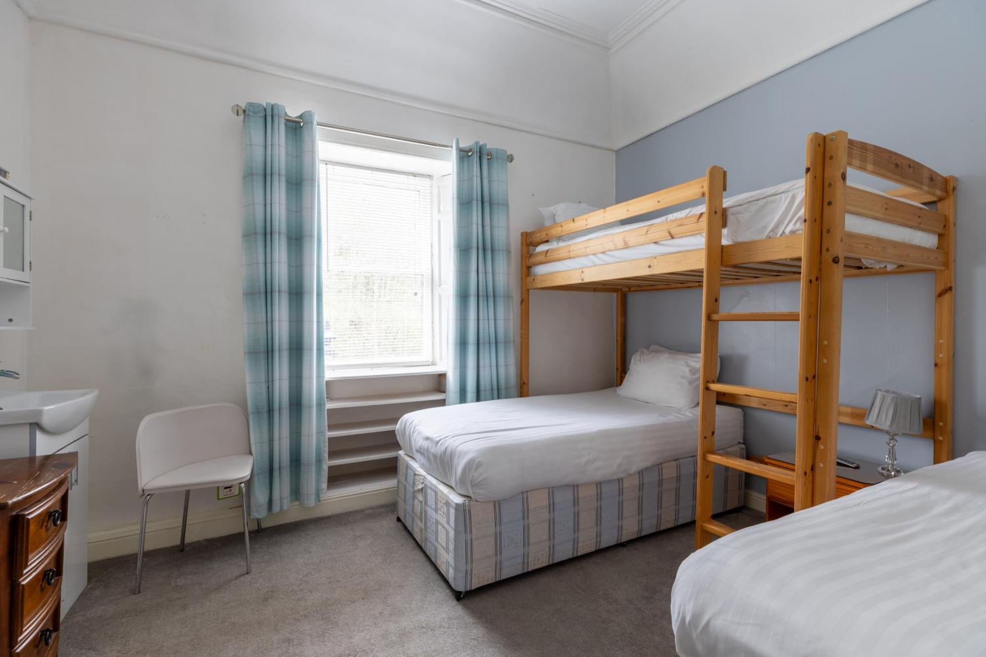 Basic Triple Room
