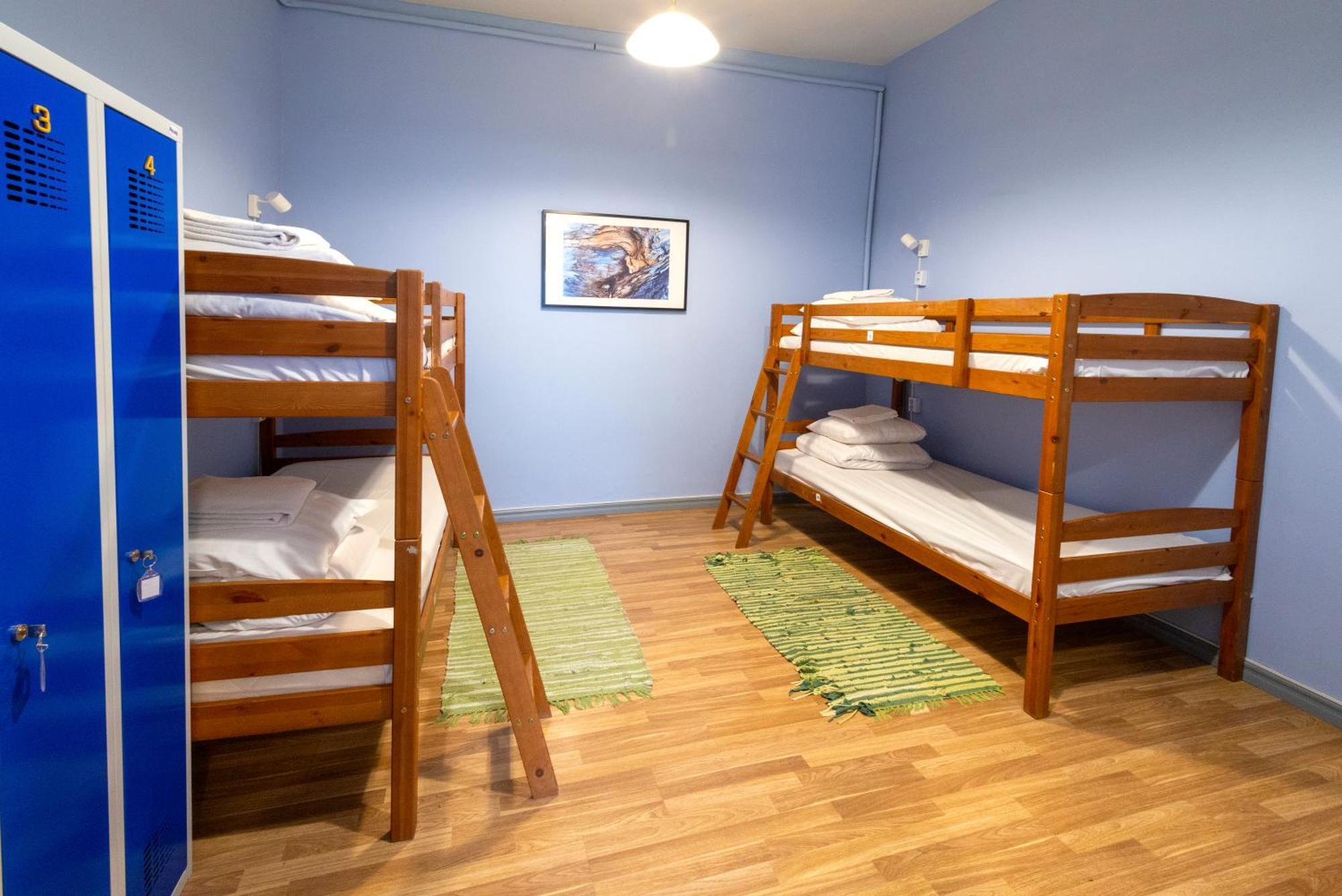 Single Bed 10-Bed Dormitory Room