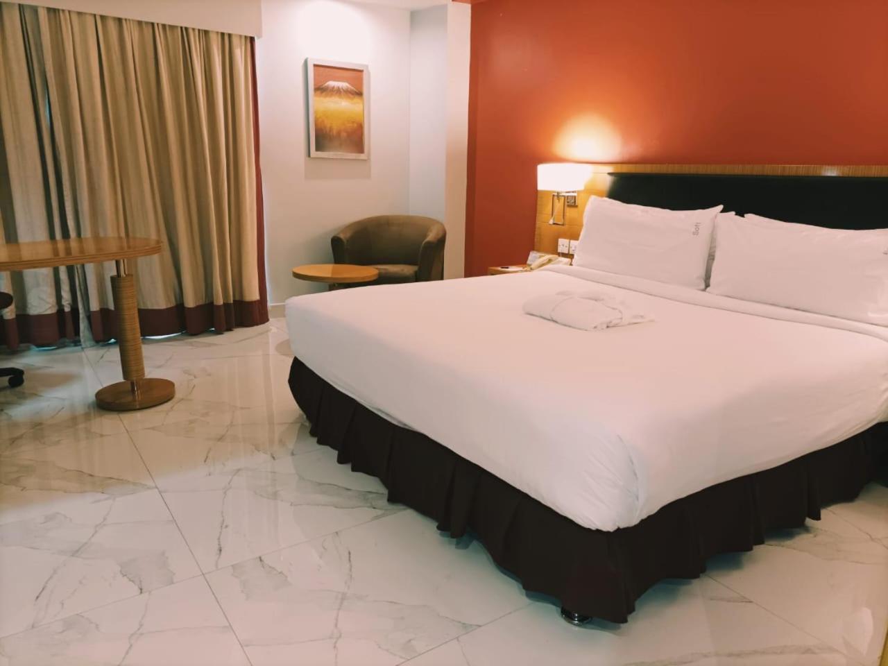 Premium Double Room Lounge Access