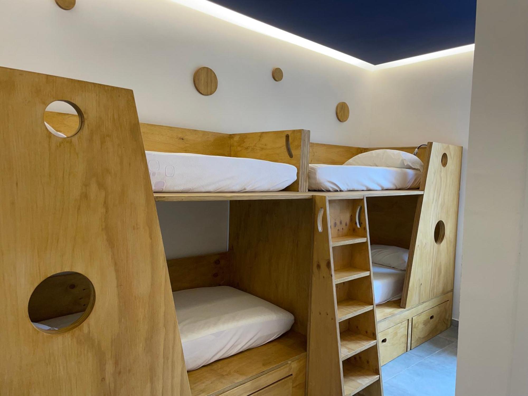 Bed 4-Bed Female Dormitory Room