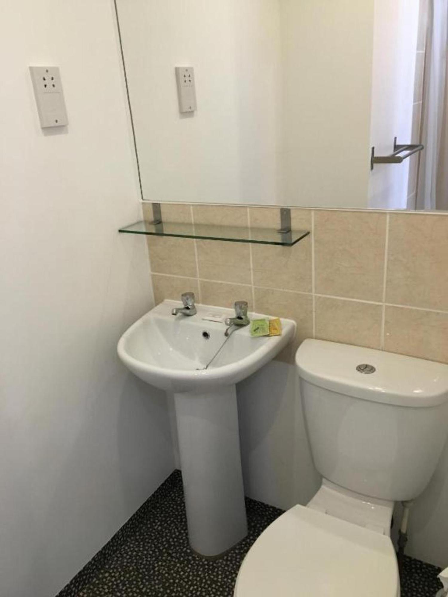 Standard Double Room,1663026761:JPEG