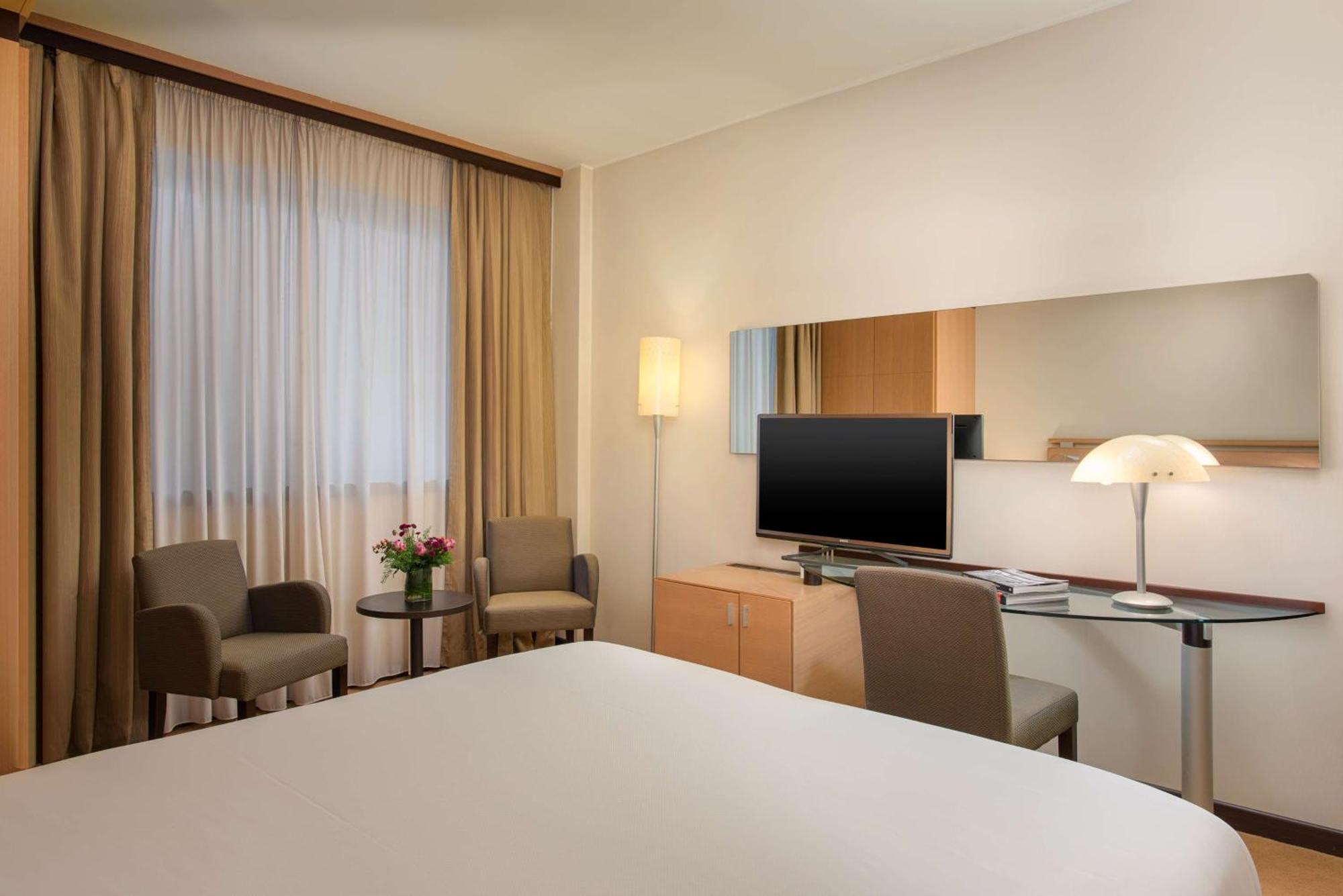 Family Connecting Room