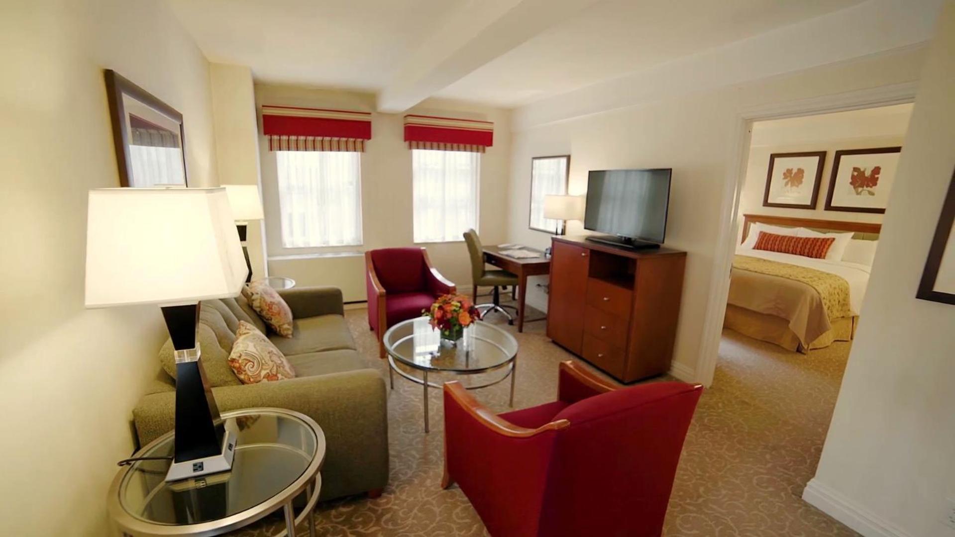Elite One-Bedroom Suite Queen