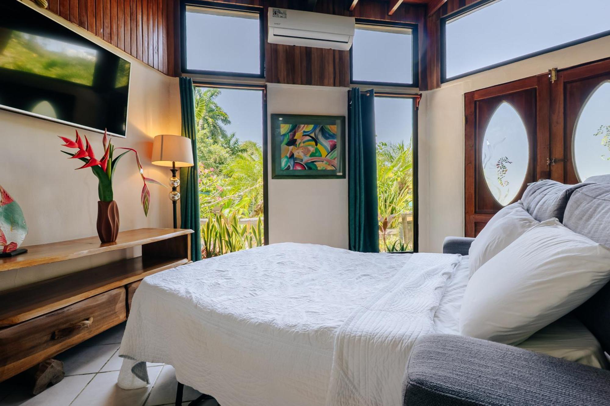 Deluxe One Bedroom