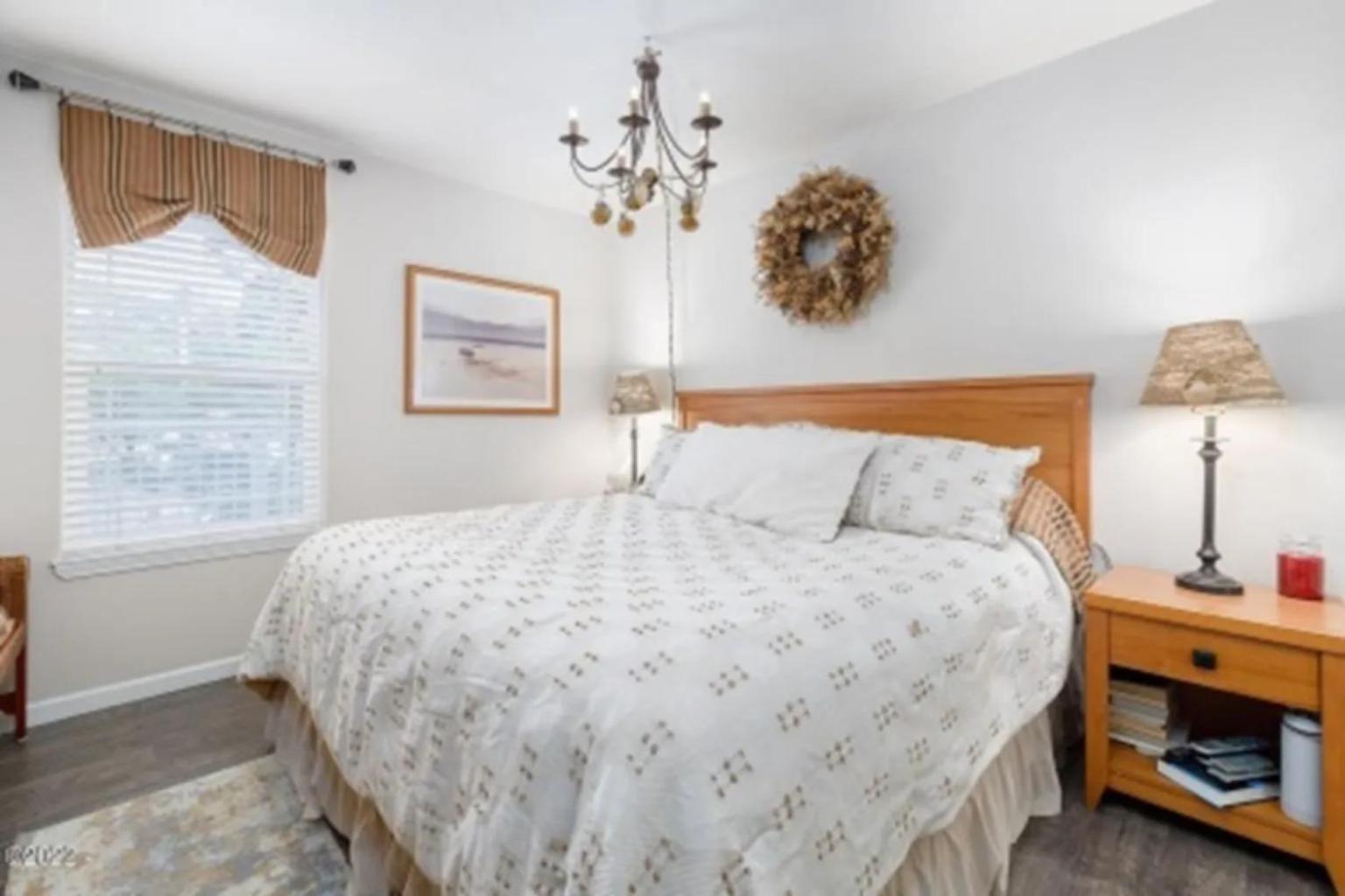 One-Bedroom Apartment Non-Pet