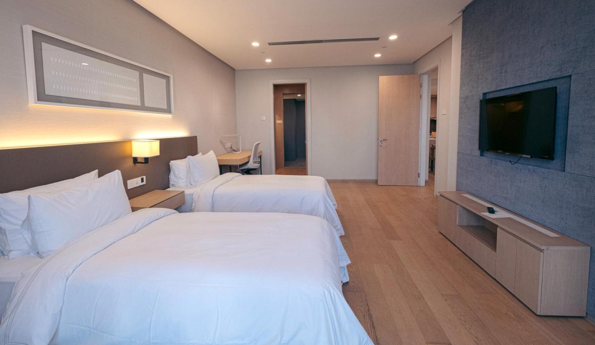 Two-Bedroom Premier