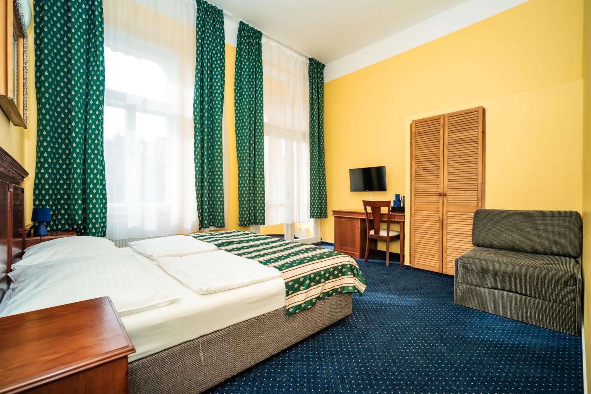 Double or Twin Room Extra Bed