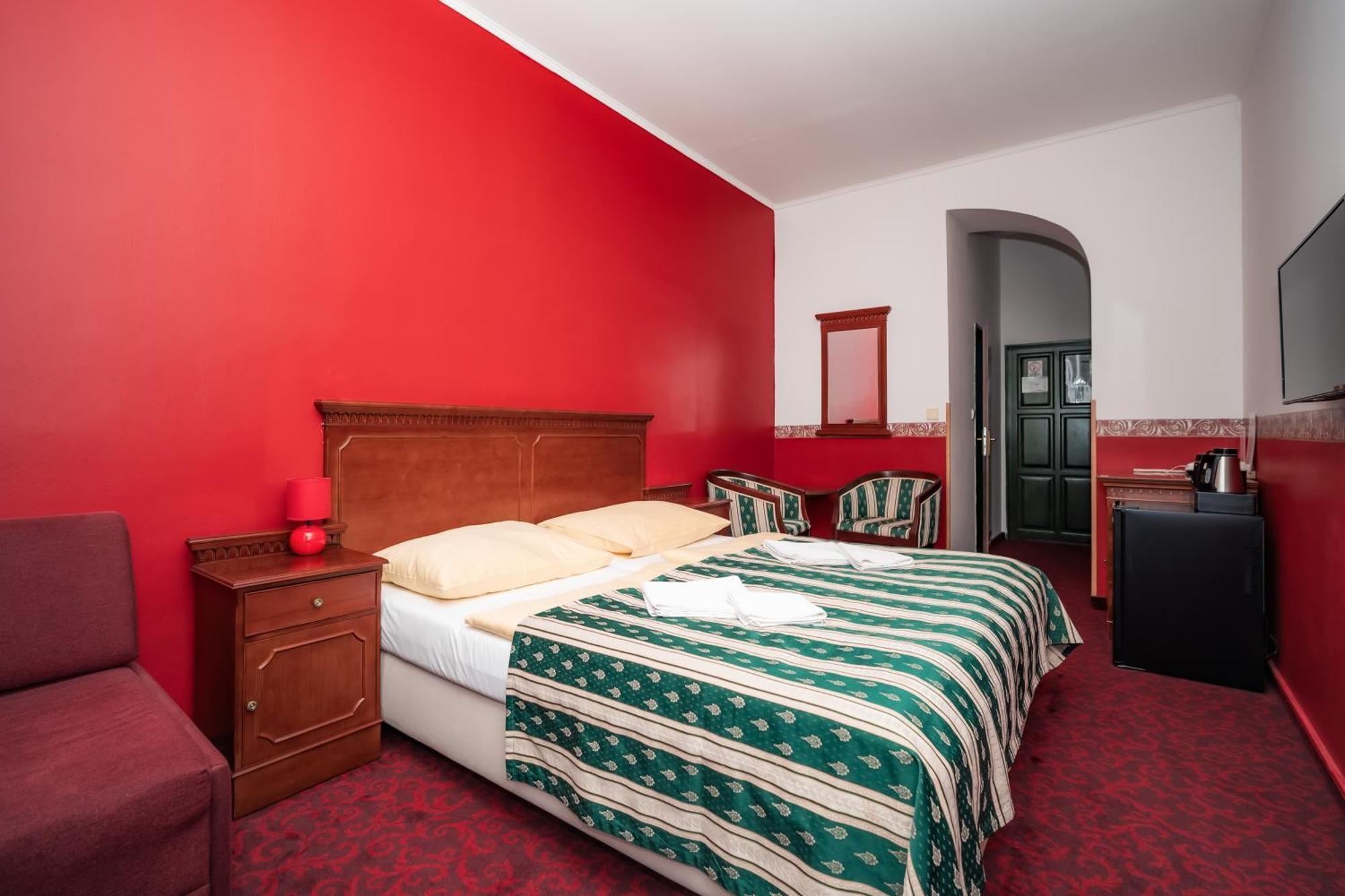 Double or Twin Room Extra Bed
