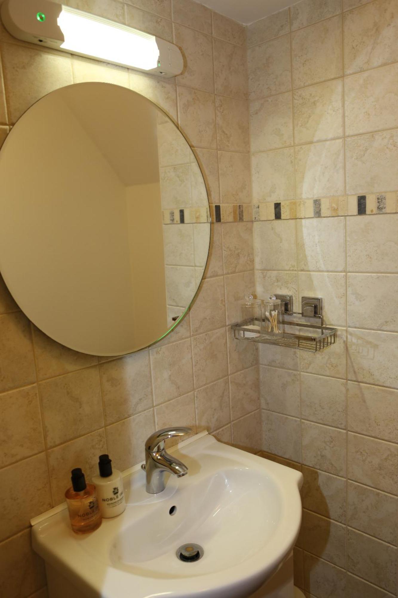 Double Room Private Bathroom