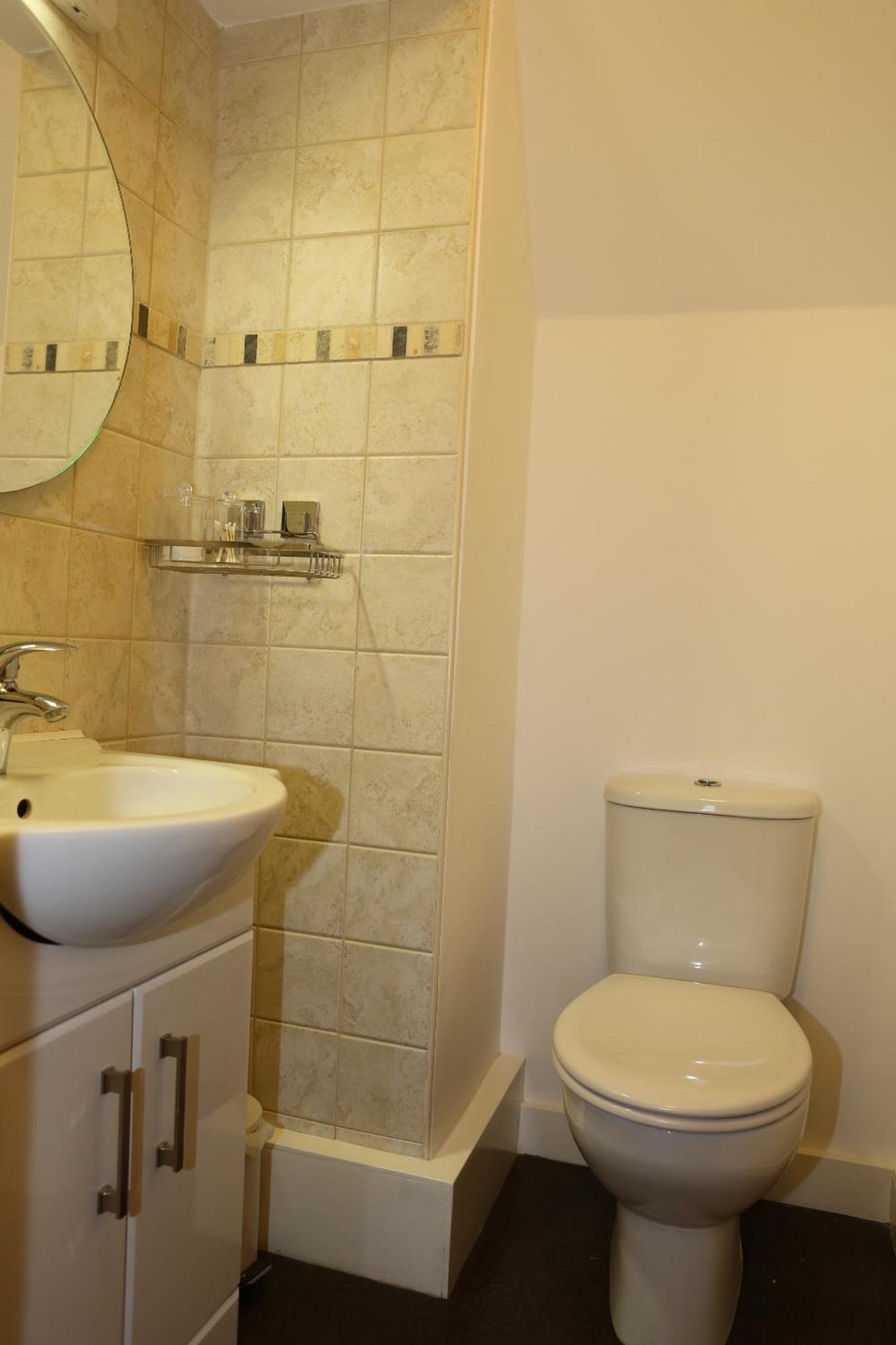 Double Room Private Bathroom