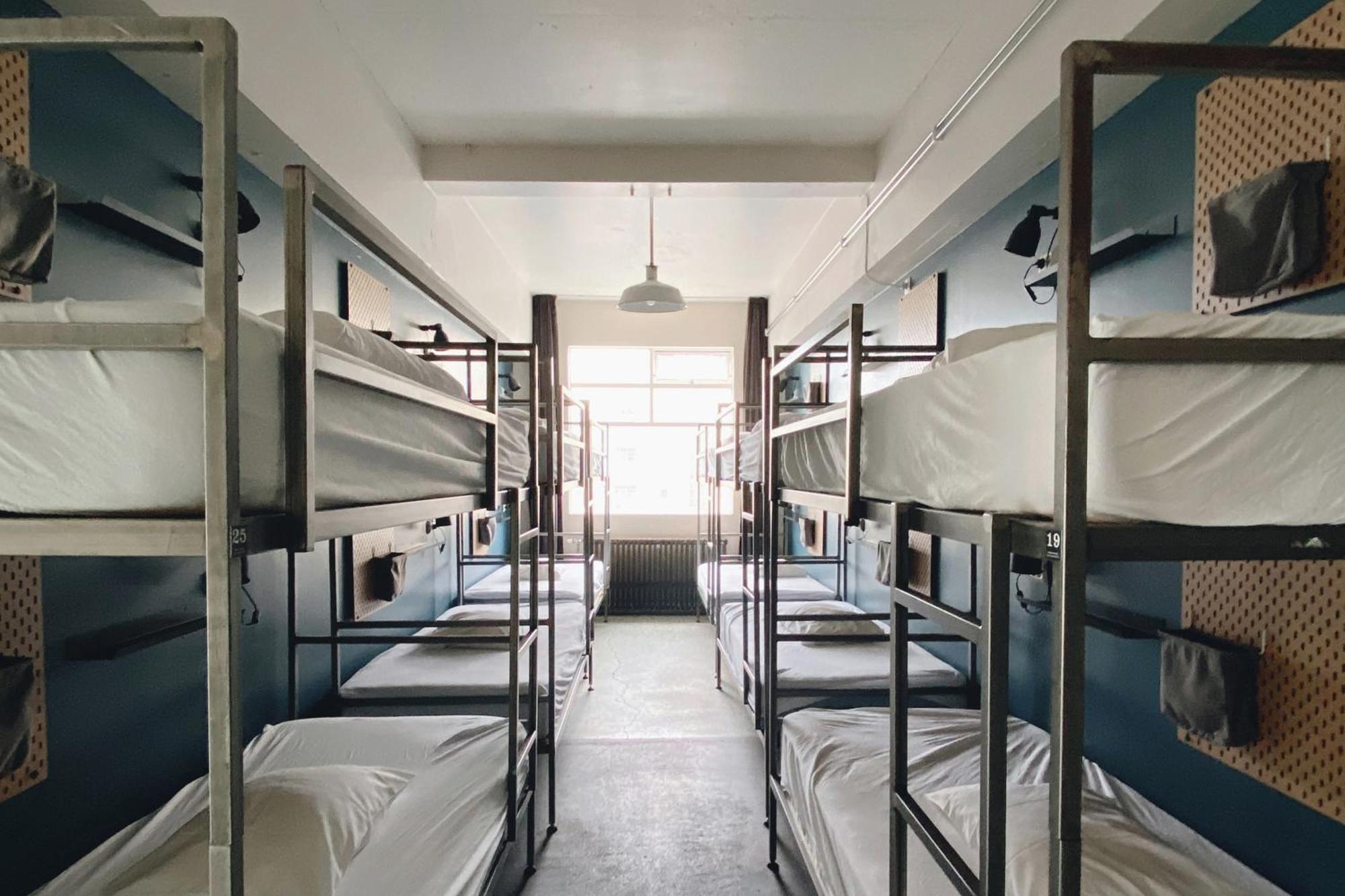 Bed 42-Bed Dormitory Room