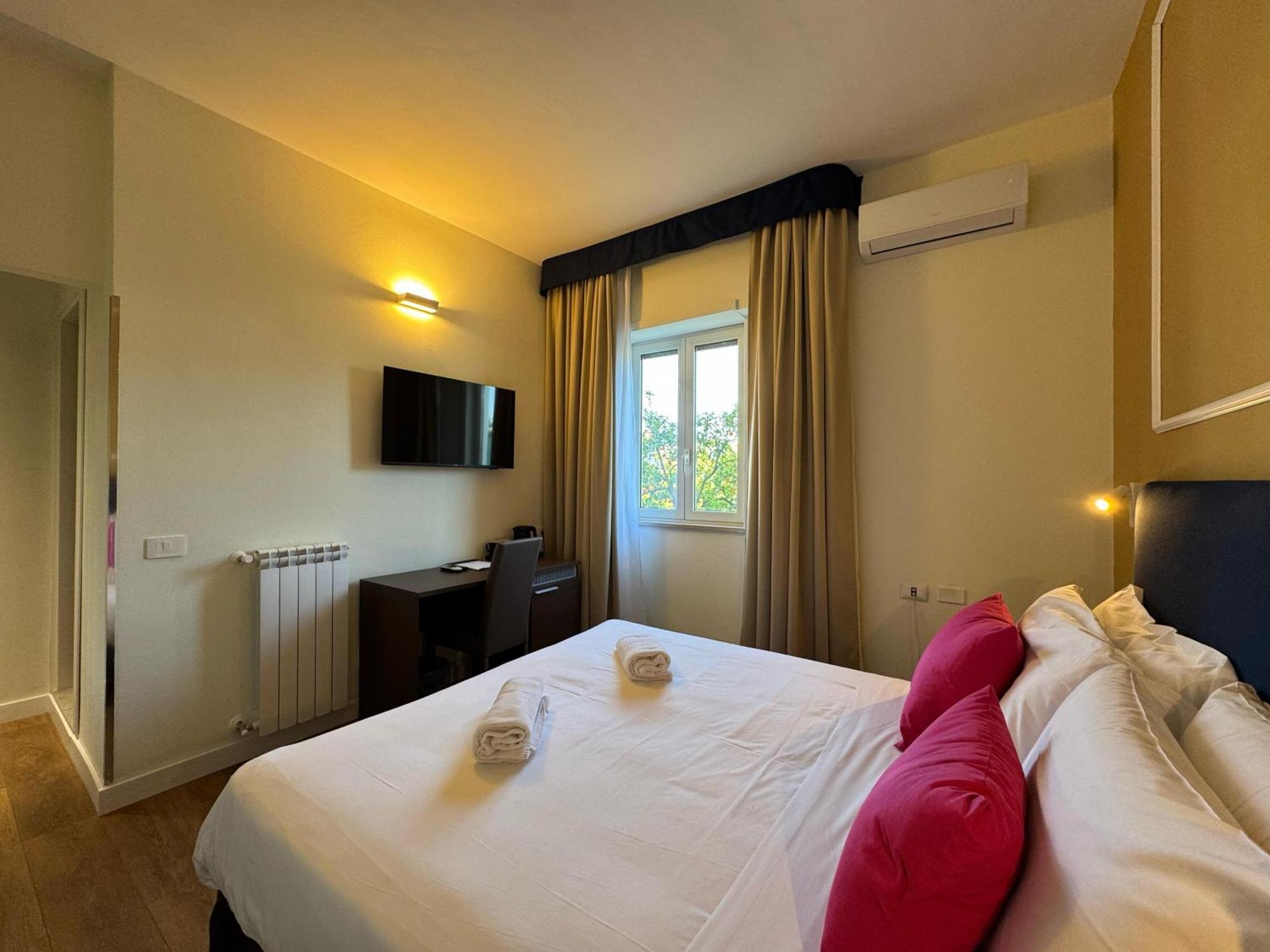Economy Double Room