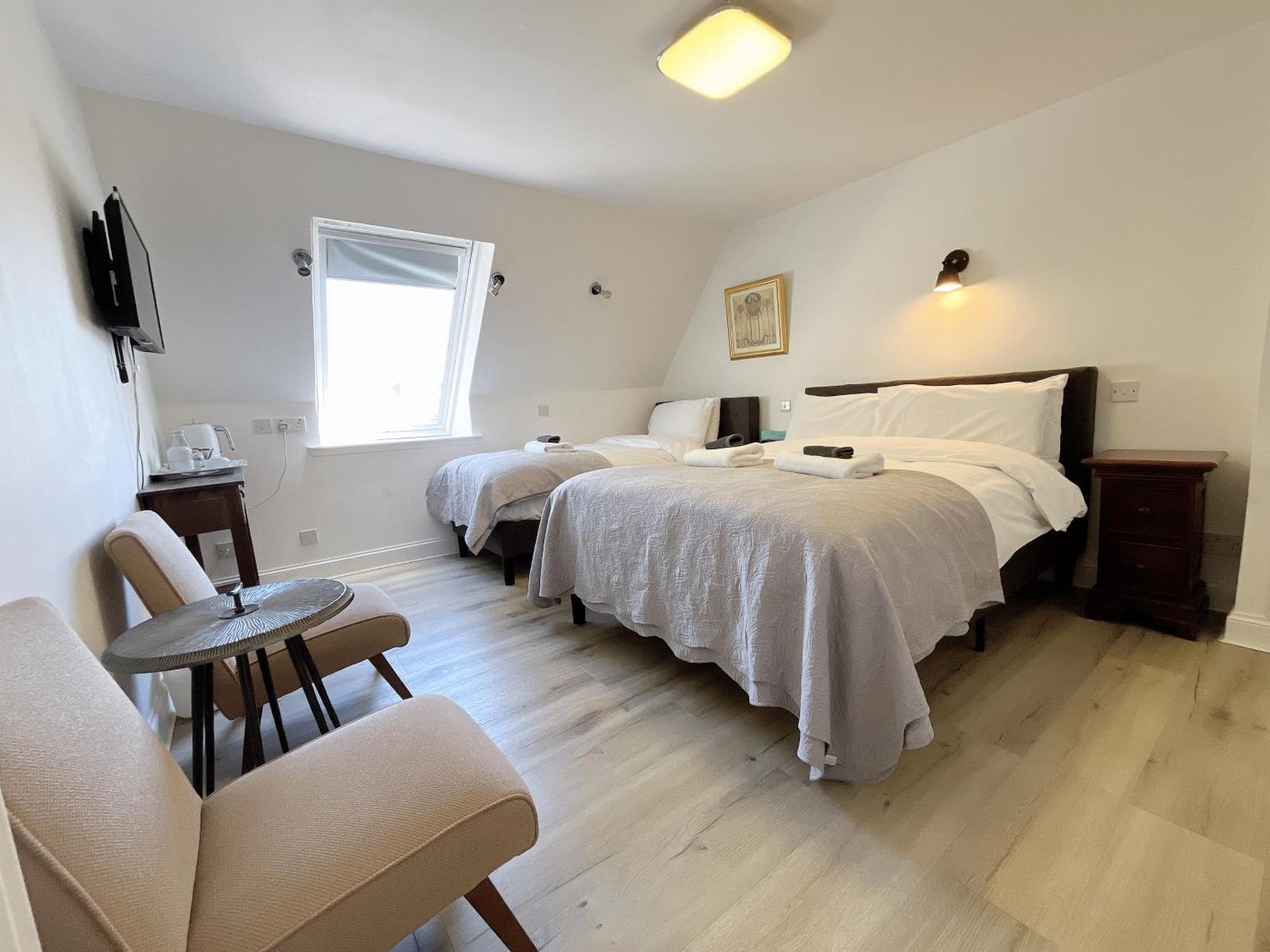 Comfort Triple Room
