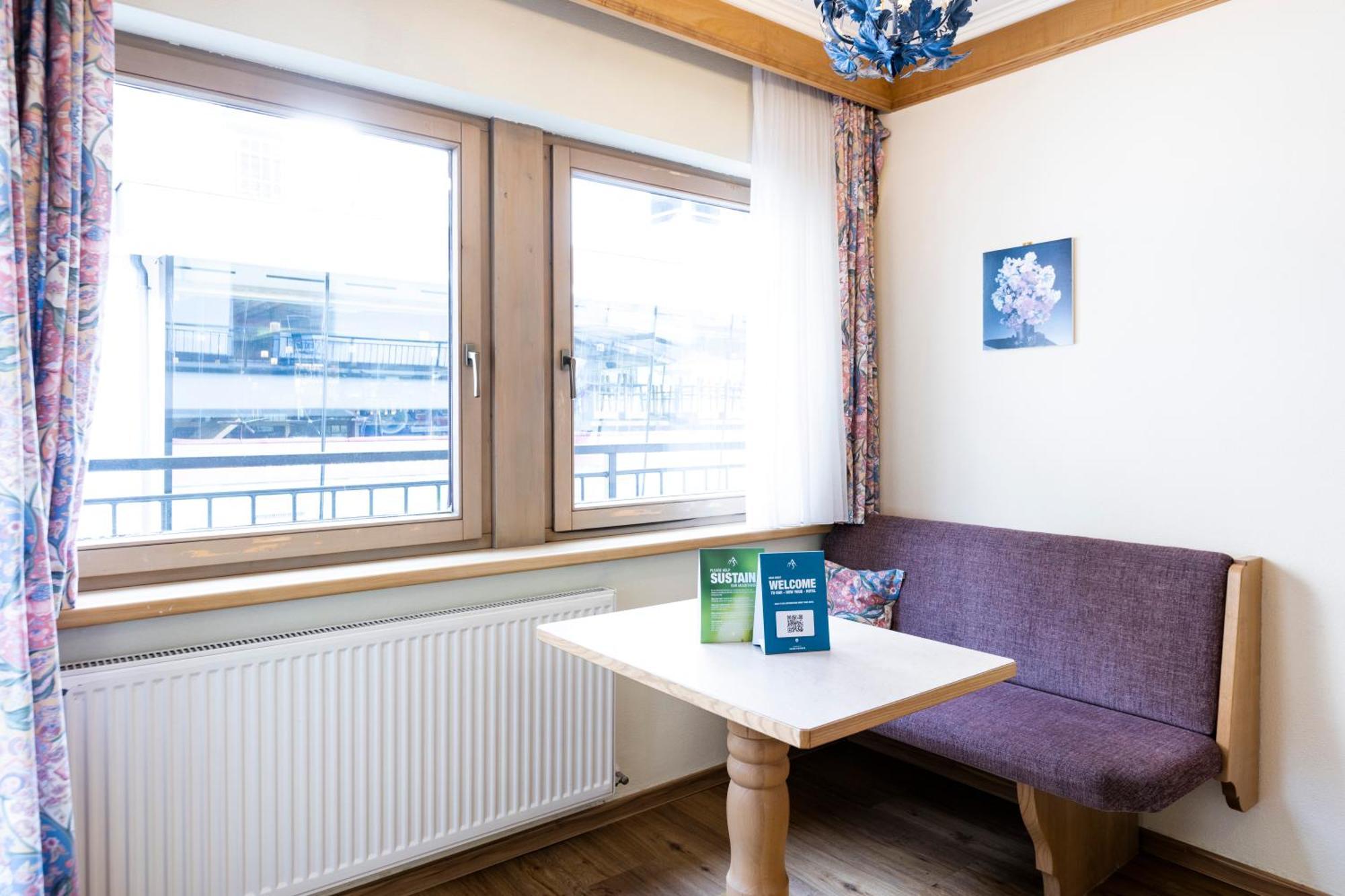 Single Room Balcony,1666097878:JPEG